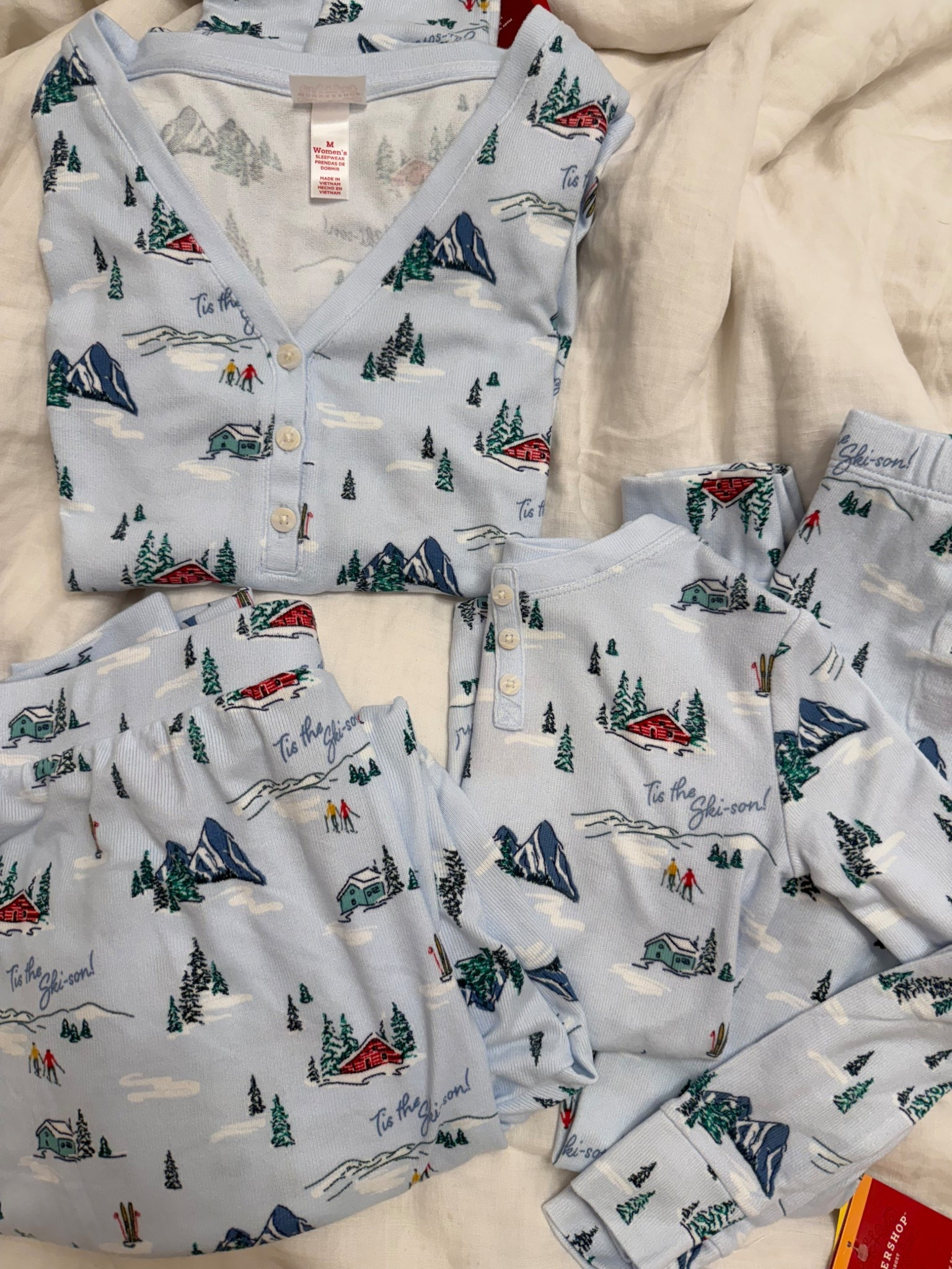 Matching pjs are always so fun!! 🤩 they are on sale right now too so get them before they’re gone!!

#LTKHoliday #LTKSaleAlert #LTKGiftGuide