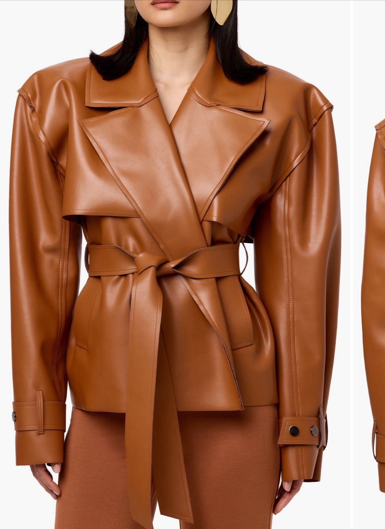 NEED this cropped trench coat with shoulder pads 😍

#LTKStyleTip #LTKSeasonal