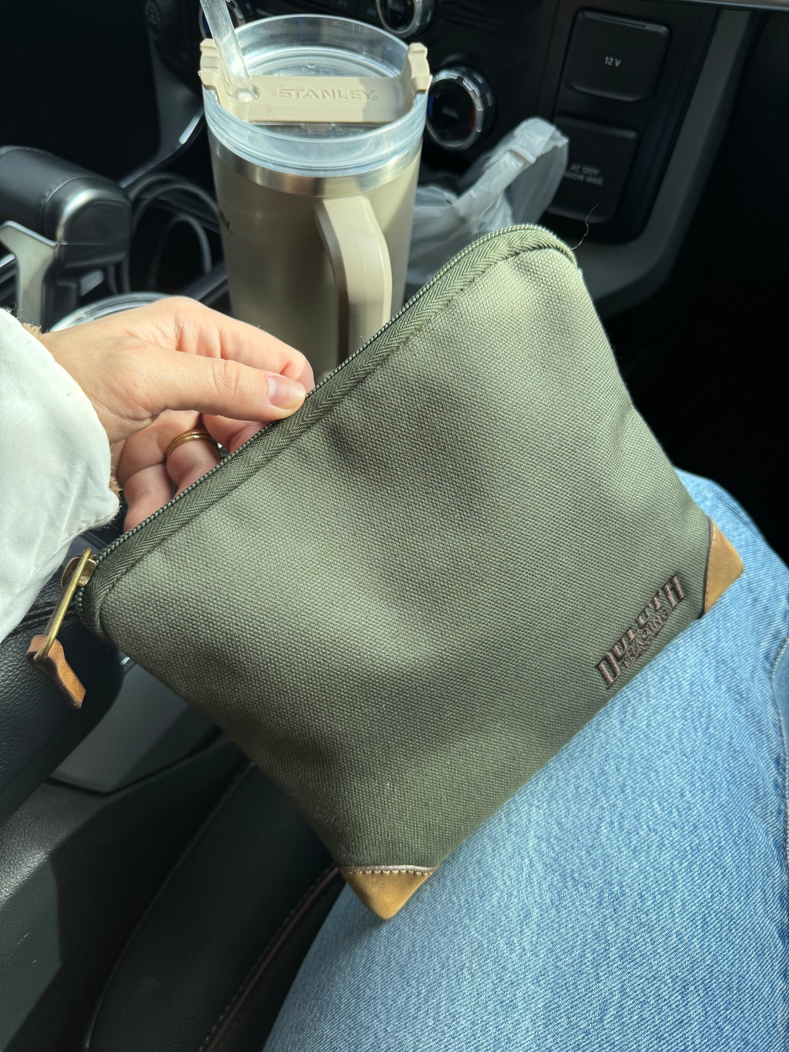 Duluth men’s accessory bag for on the go #canvasbag #mens #guygifts

#LTKGiftGuide #LTKMens
