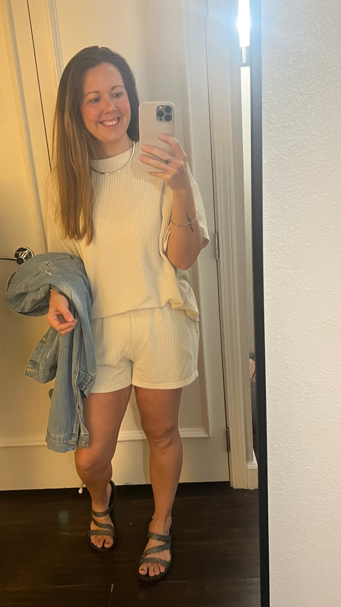 Travel Day OOTD 🙌🏻

#LTKdayinmylife #LTKTravel #LTKmomlife