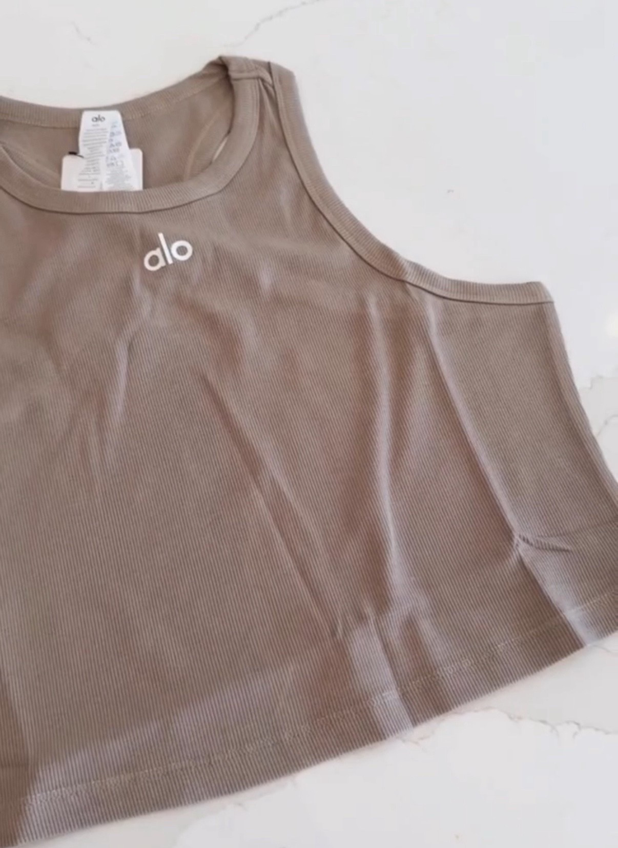 Alo tank under $20!
Trending
Gift ideas Look
Christmas gifts 

#LTKHoliday #LTKGiftGuide