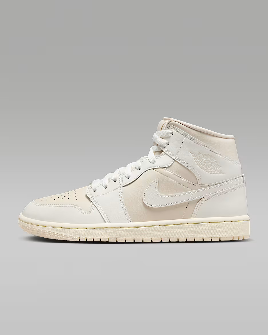 Air Jordan 1 Mid Women's Shoes | Nike (US)