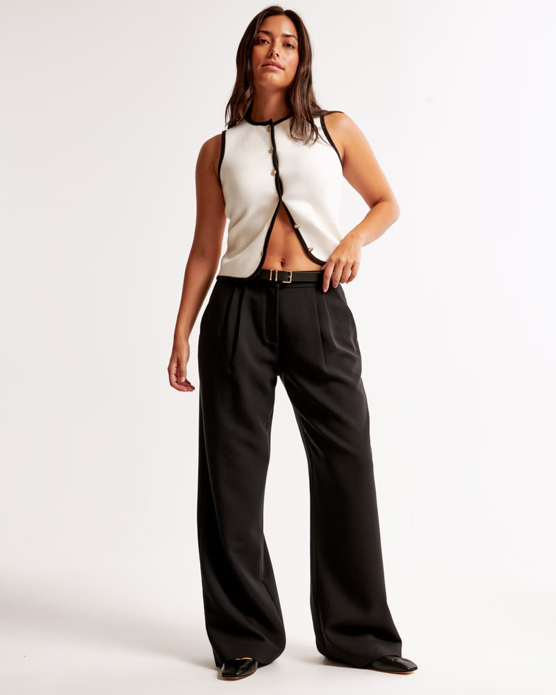 Curve Love A&F Sloane Low Rise Tailored Wide Leg Pant | Abercrombie & Fitch (US)