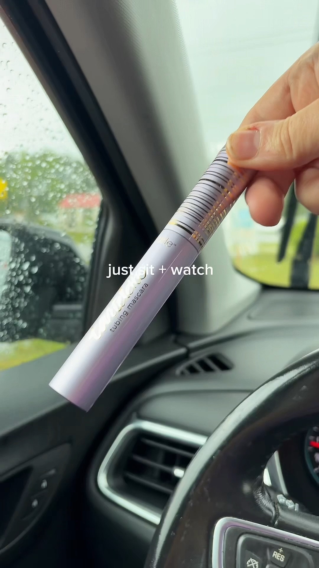 My quick 2 second mascara routine. 
And Maureen's lash cocktail ✨

1 coat. Insane length. No clumps. 
It's on sale & you get TWO for basically the price of 1 😭 - linking for you guys because I keep getting asked 🥹🤍
@Tarte

#LTKMothersDay #LTKBeauty #LTKmomlife