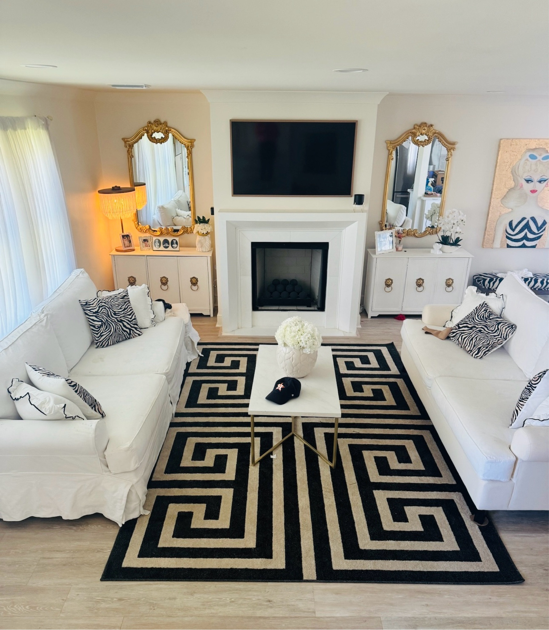 Living room decor 
Designer dupes 


#LTKFindsUnder100 #LTKStyleTip #LTKHome