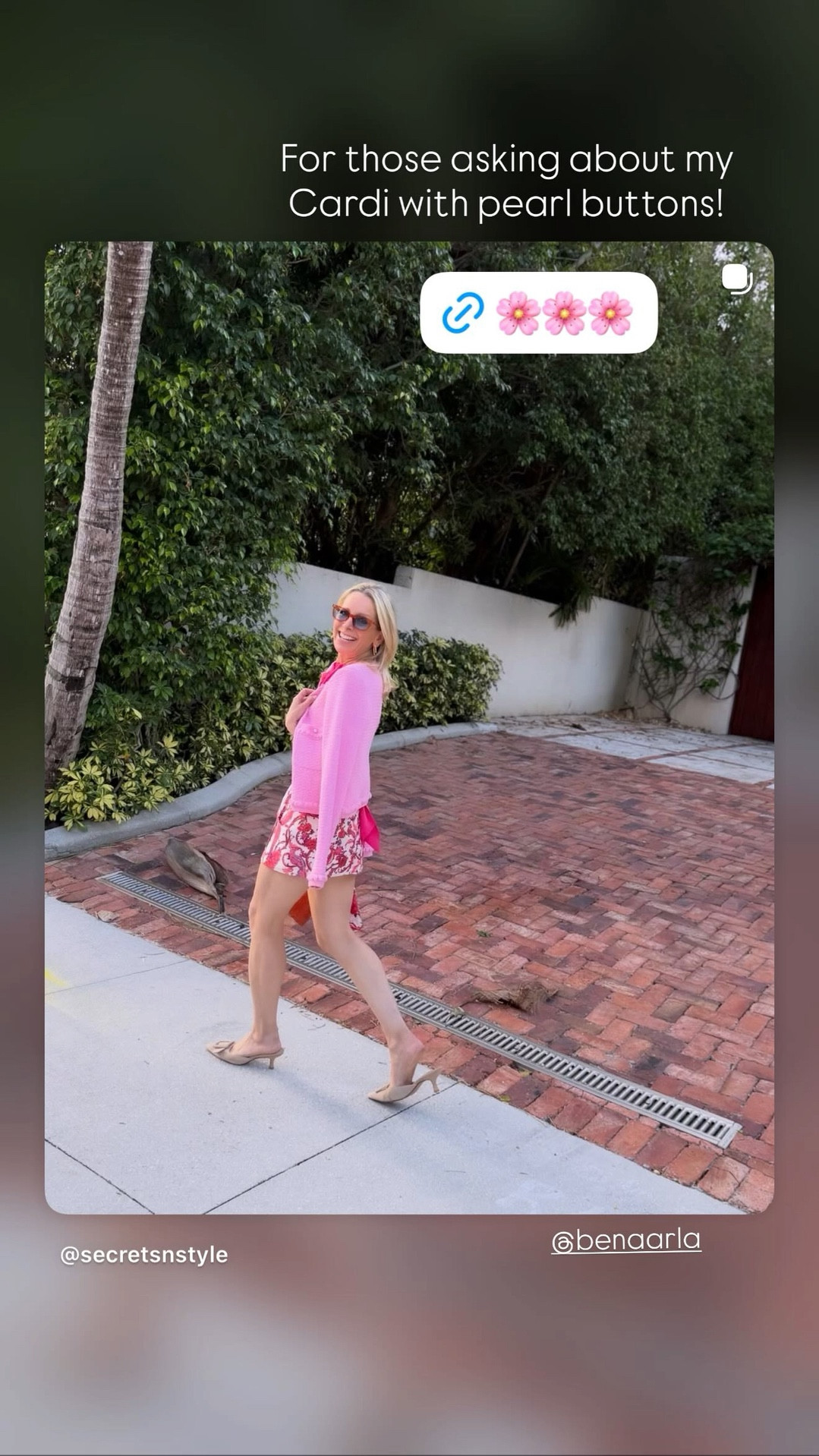 For those asking about my Cardi with pearl buttons! @benaarla I’m size small 

#LTKgrwm #LTKdayinmylife #LTKootd