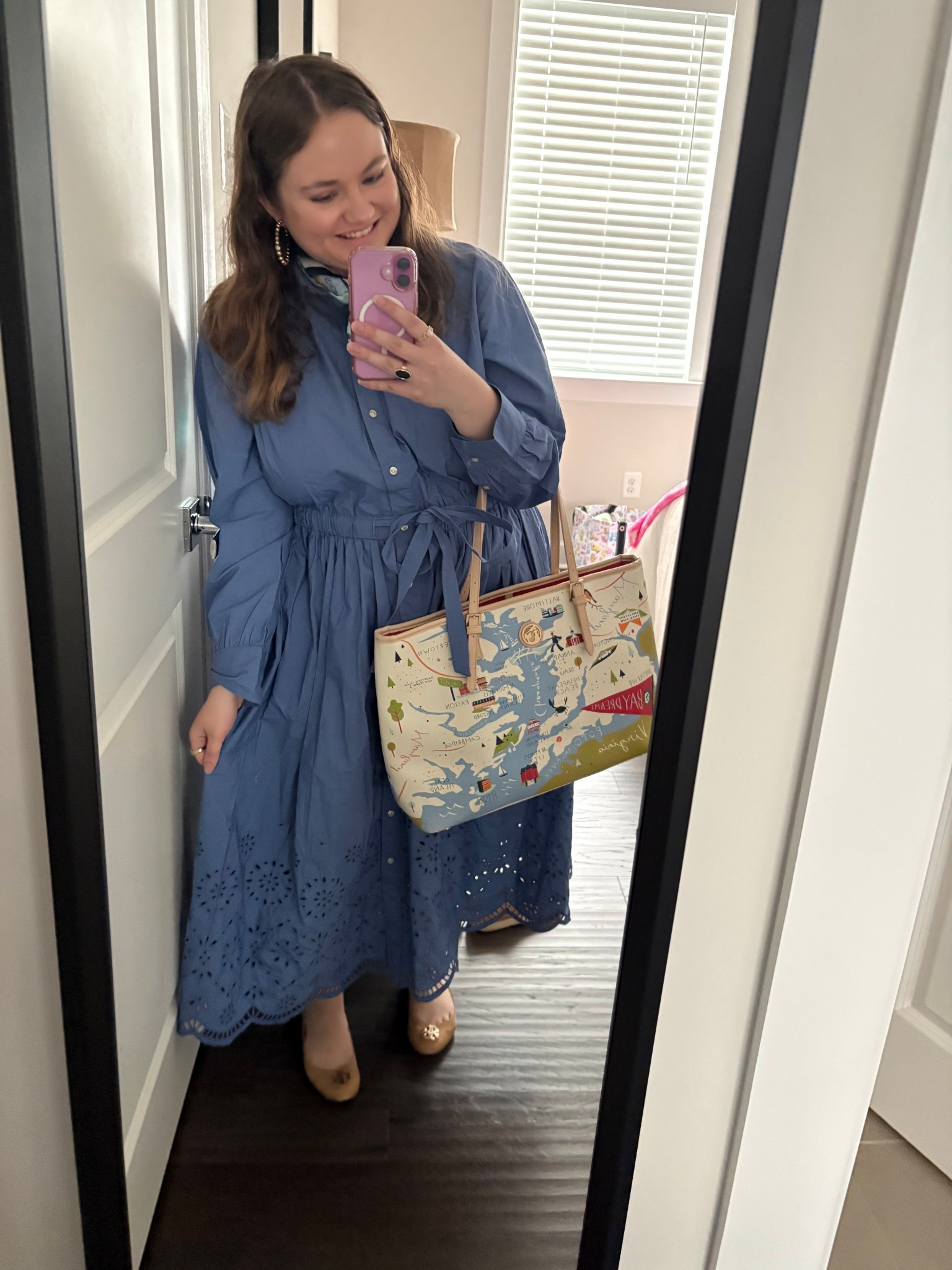 Handbags perfect for travel in prints honoring your favorite destinations! 

#LTKTravel #LTKdayinmylife #LTKstorytime