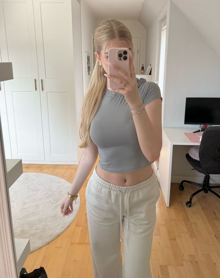 Basic outfit, , skims shirt dupe, wide leg sweatpants, Spring , spring essentials, spring fashion , spring 2023 , basics
fashion, 2023 fashion,sweatpants, longsleeve, beige, H&M, outfit inspo, outfit inspiration, bag, spring 2023, spring fashion, that girl outfit, vanilla girl outfit

#LTKFind #LTKfit #LTKstyletip