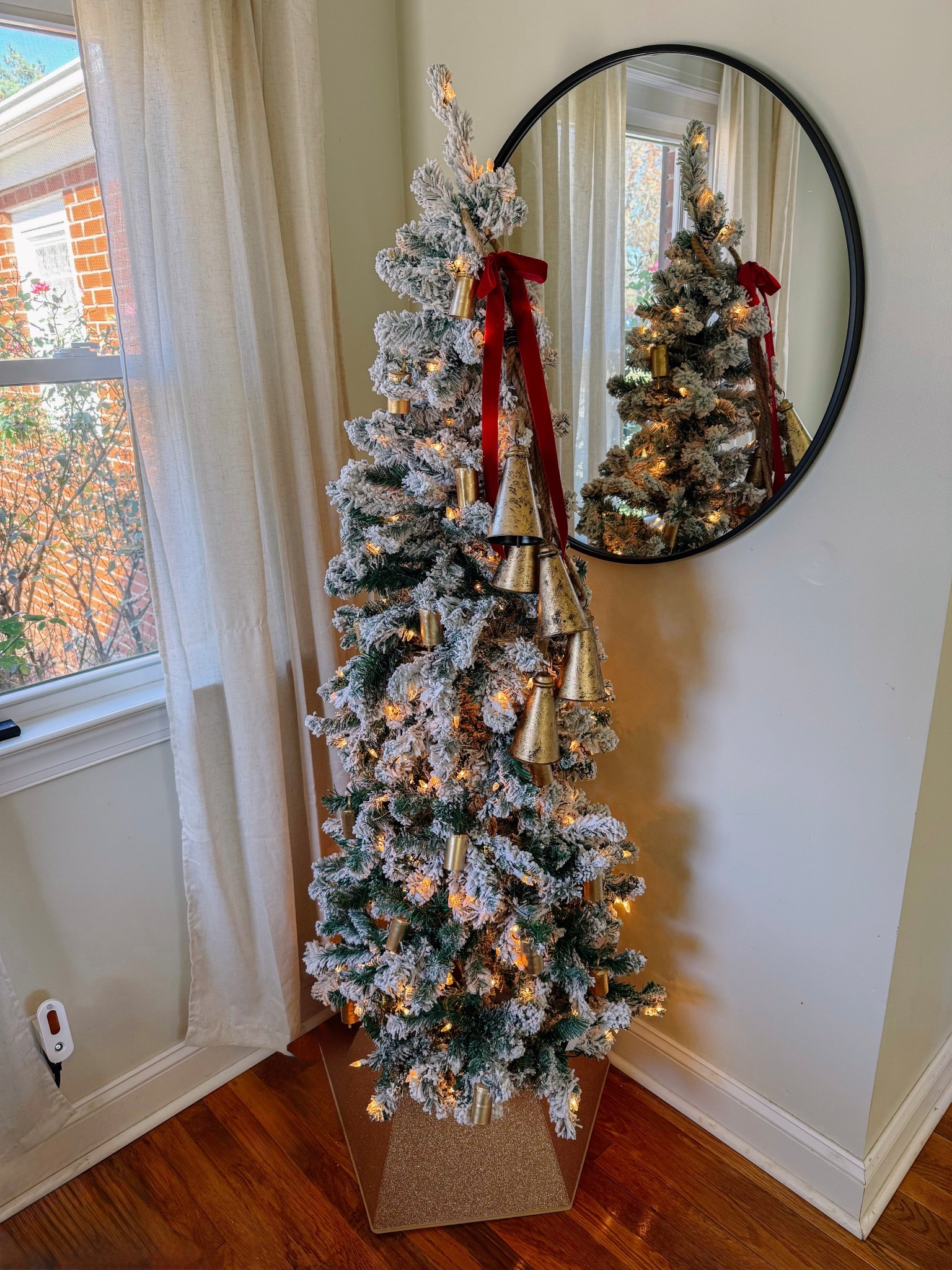 Christmas decor
Velvet
Bells 
Velvet bows 


#LTKSeasonal #LTKHoliday #LTKSaleAlert