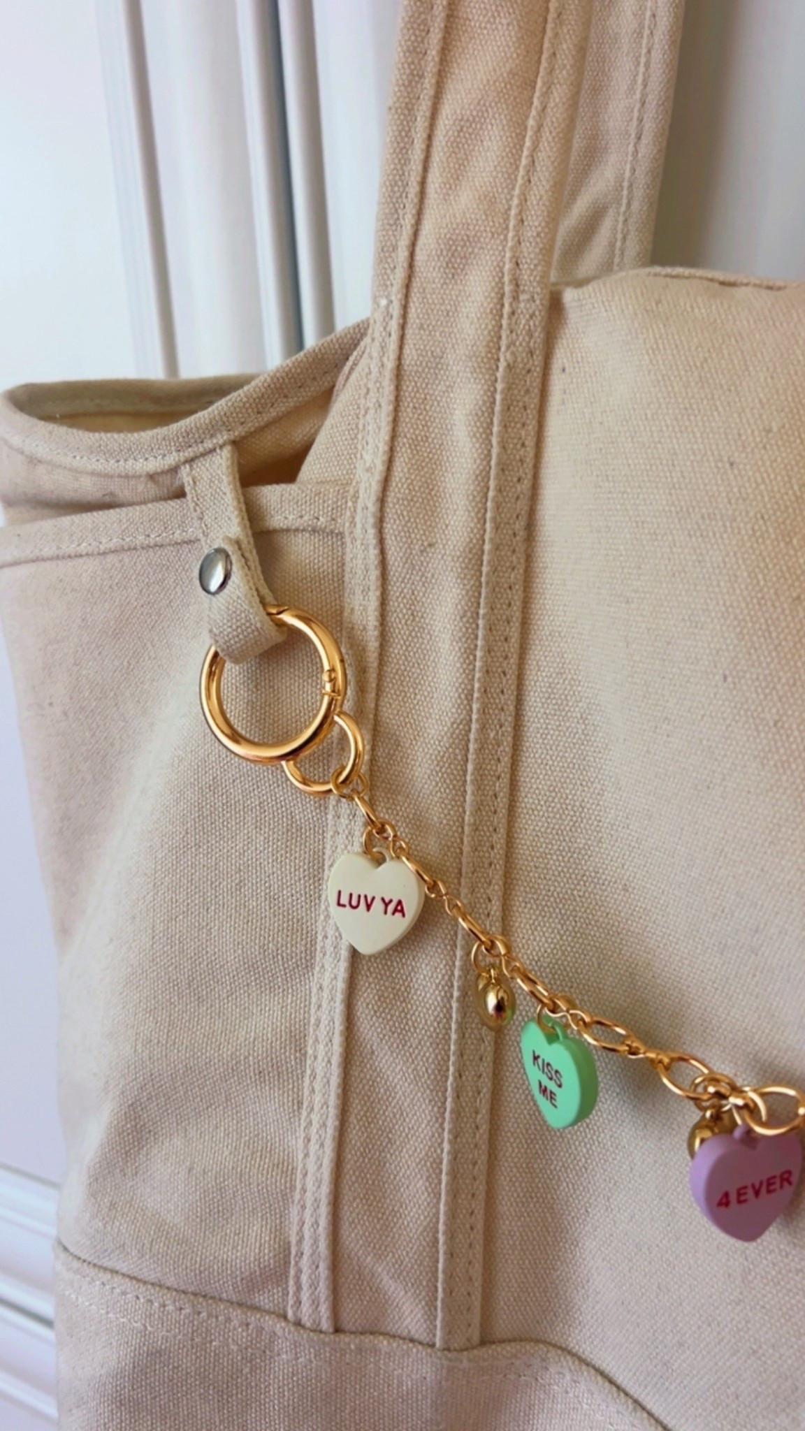 Bag Charms 🤝🏻 Valentine’s SZN 💖
… some really cute options at the $10 price point!



#LTKSeasonal #LTKValentine