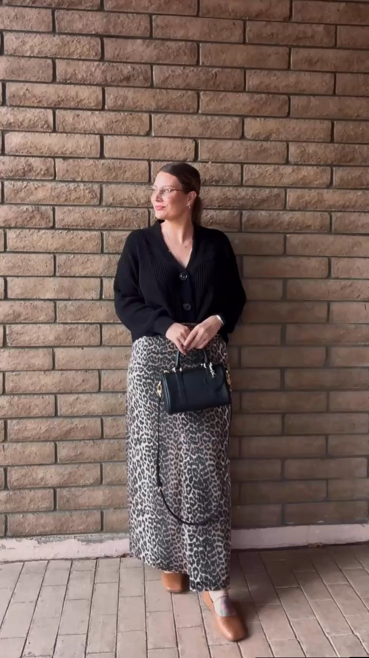 When outfit gives you all the feels it’s worth a million bucks! High low outfit for the win. 
My bag is from Dress Up Your Purse. You can use discount code MELISSAADAMS to save 15% off your order. 

#LTKMidsize #LTKStyleTip #LTKItBag