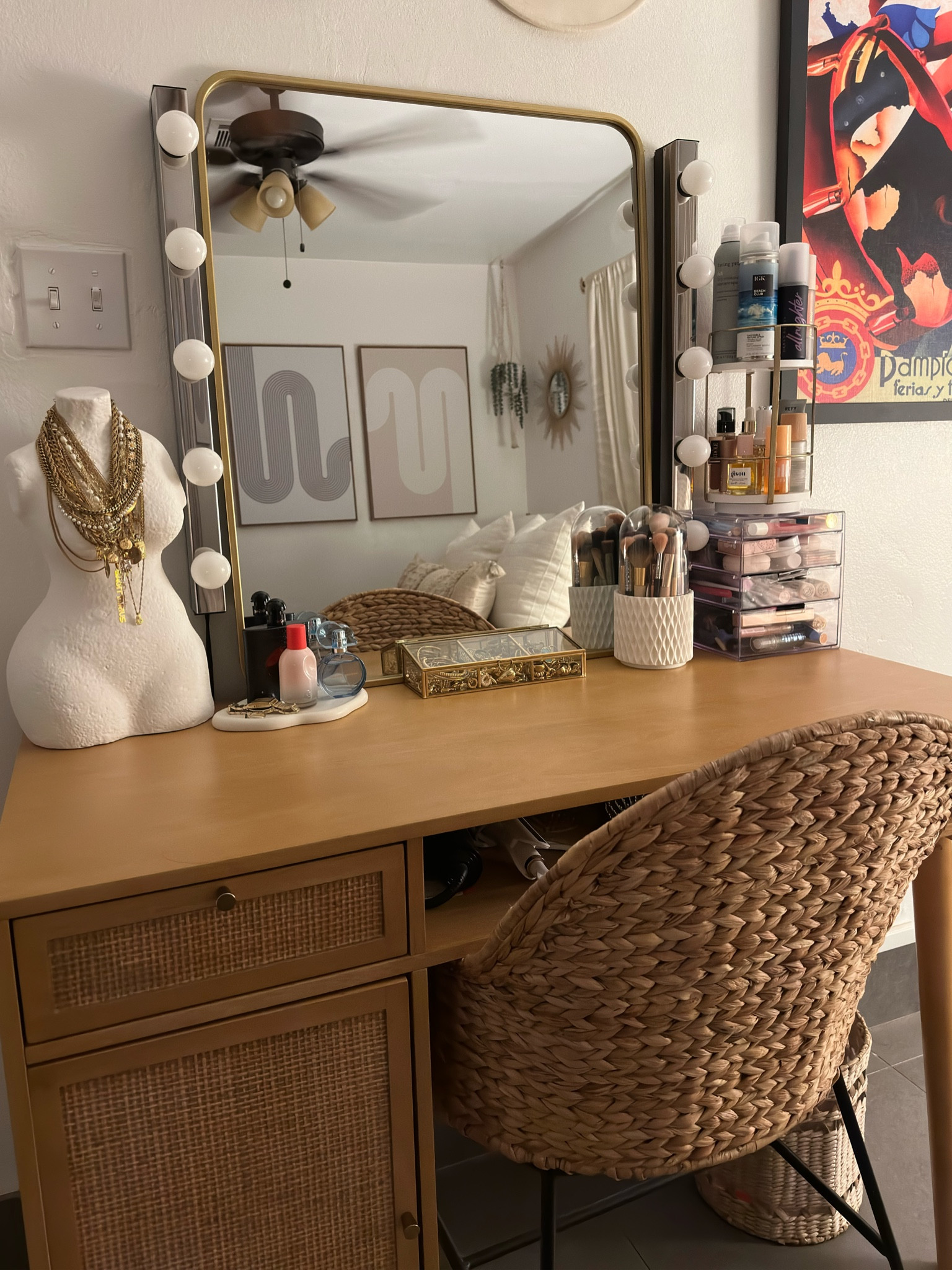 vanity set up 🎀 

#LTKbeauty #LTKxTarget #LTKhome