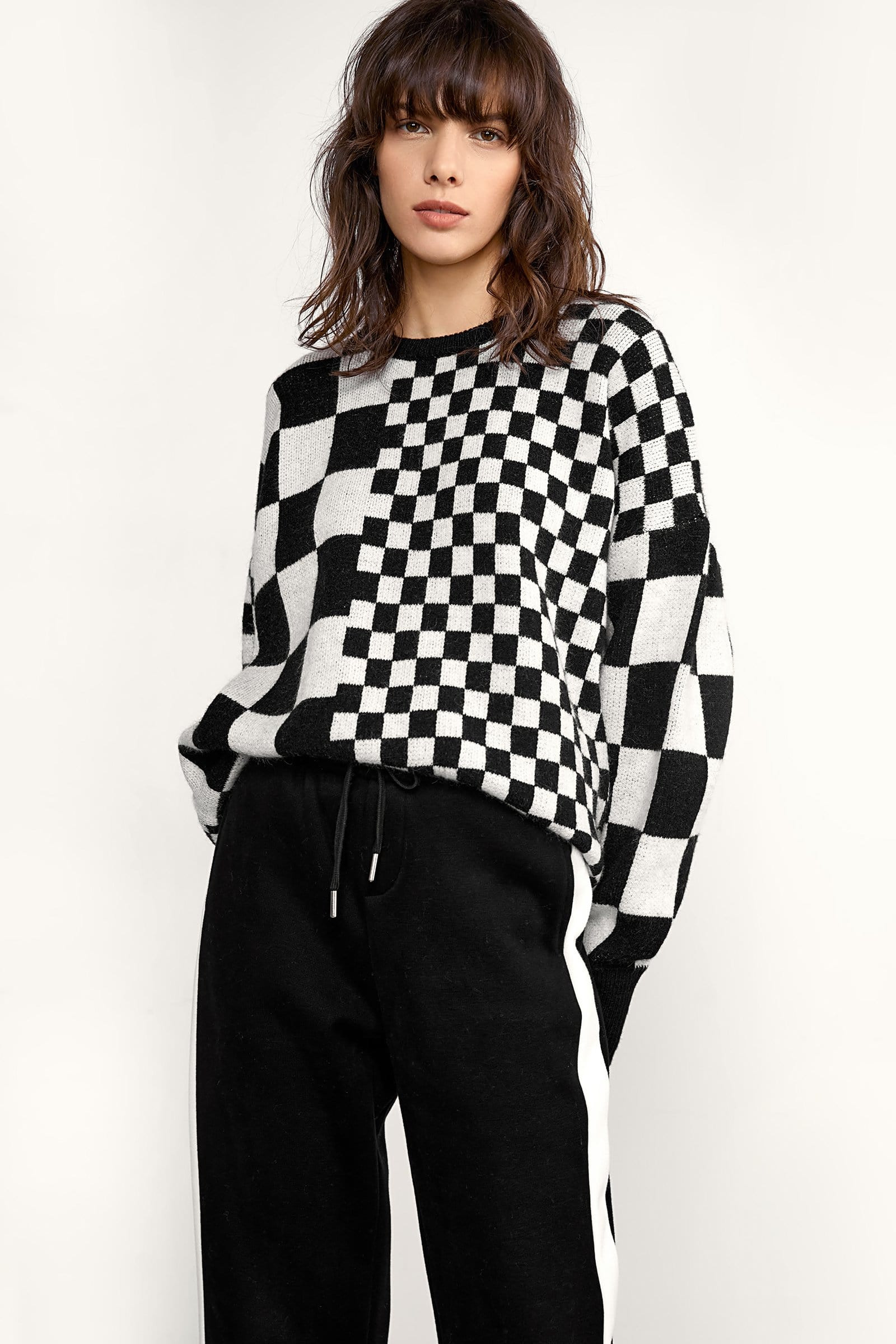 Jones Black Checkerboard Sweater | J.ING
