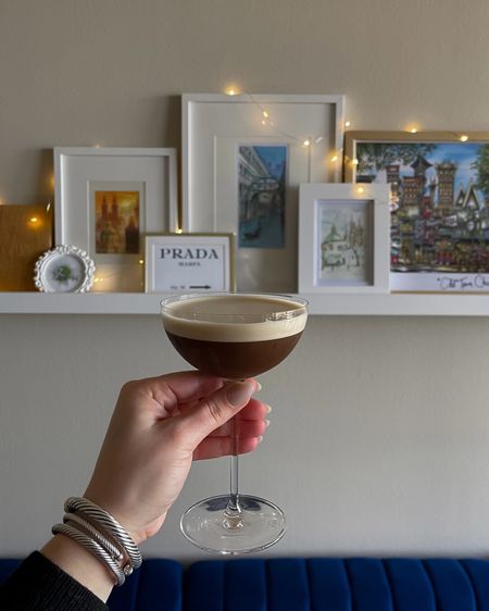nothing an espresso martini can’t fix 🤎☕️🍸 #bowtifulabode #bowtifulbartender  

#LTKHome