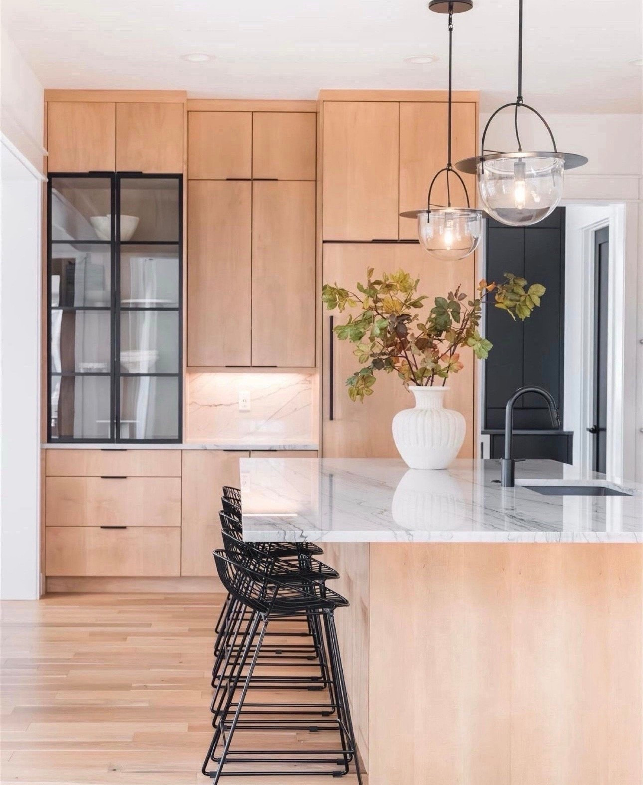 Kitchen Island 
Counter stools 
Bar stools 
Pendants 
Home Decor 


#LTKdayinmylife #LTKOver40 #LTKHome