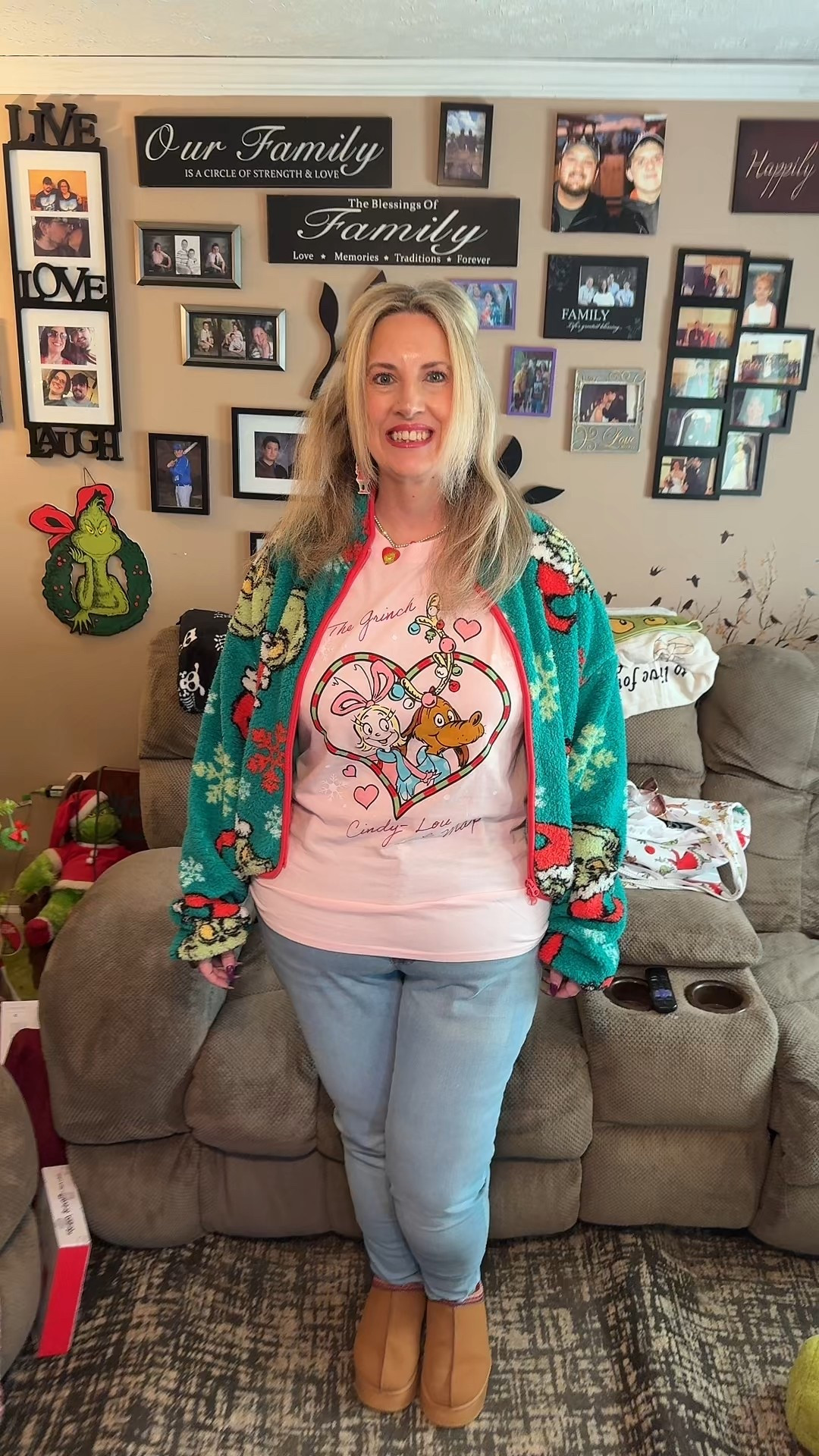 Happy Sunday y’all! Off to go see our youngest son and take Peaches on a playdate. Also loving my Grinch jacket from Walmart. #ootd #grinch

#LTKHoliday #LTKSeasonal