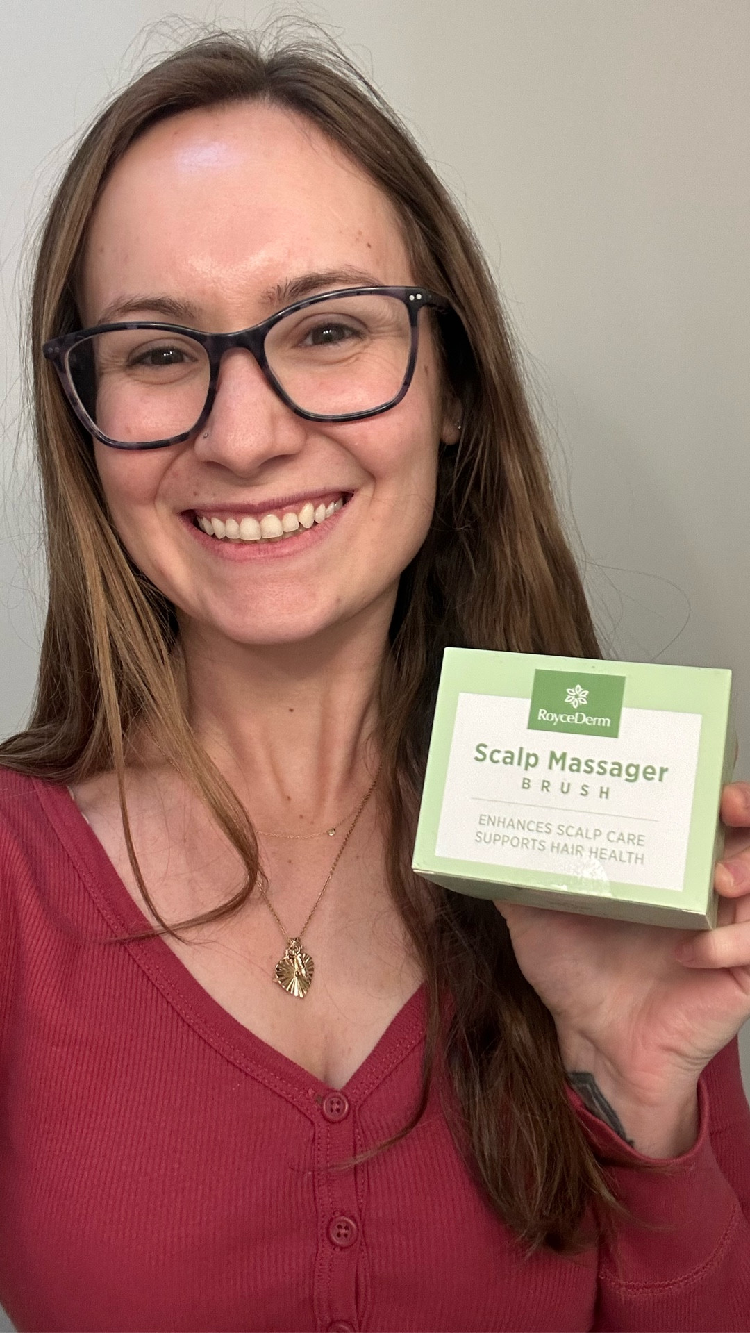 I tried out this tea tree scalp scrub and silicone scalp brush and I absolutely love it! My hair feels so clean, healthy and full of volume (similar to how it feels when you leave the salon). This is great for self care or to gift somebody!



#LTKBeauty #LTKGiftGuide #LTKselfcare