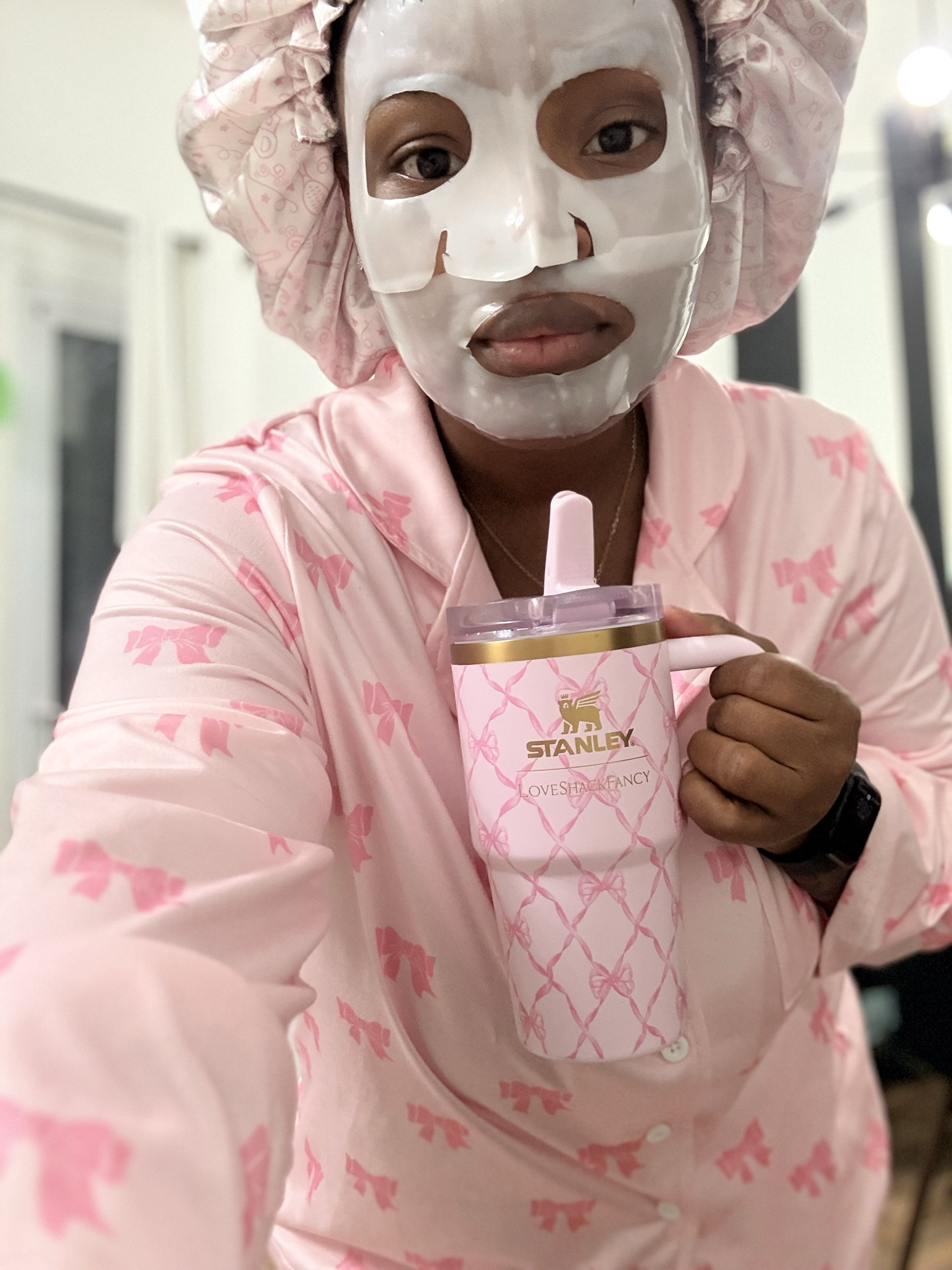  season is called glowing skin ✨
Hydrated, nourished, and prioritized — because when you take care of your skin, it truly shows.
I linked all my current glow-boosting skincare favorites on LTK so you can get into your glow era too.

#glowingskin #skincareera #skinselfcare #hydratedskin #glowupseason #skincareroutine #LTKbeauty #LTKfinds #LTKsale #shoppingfavorites #onlineshopping #ShoppingWithPriiincesss #AtlantaCreator #Atlantacontentcreators

#LTKValentine #LTKBeauty #LTKselfcare