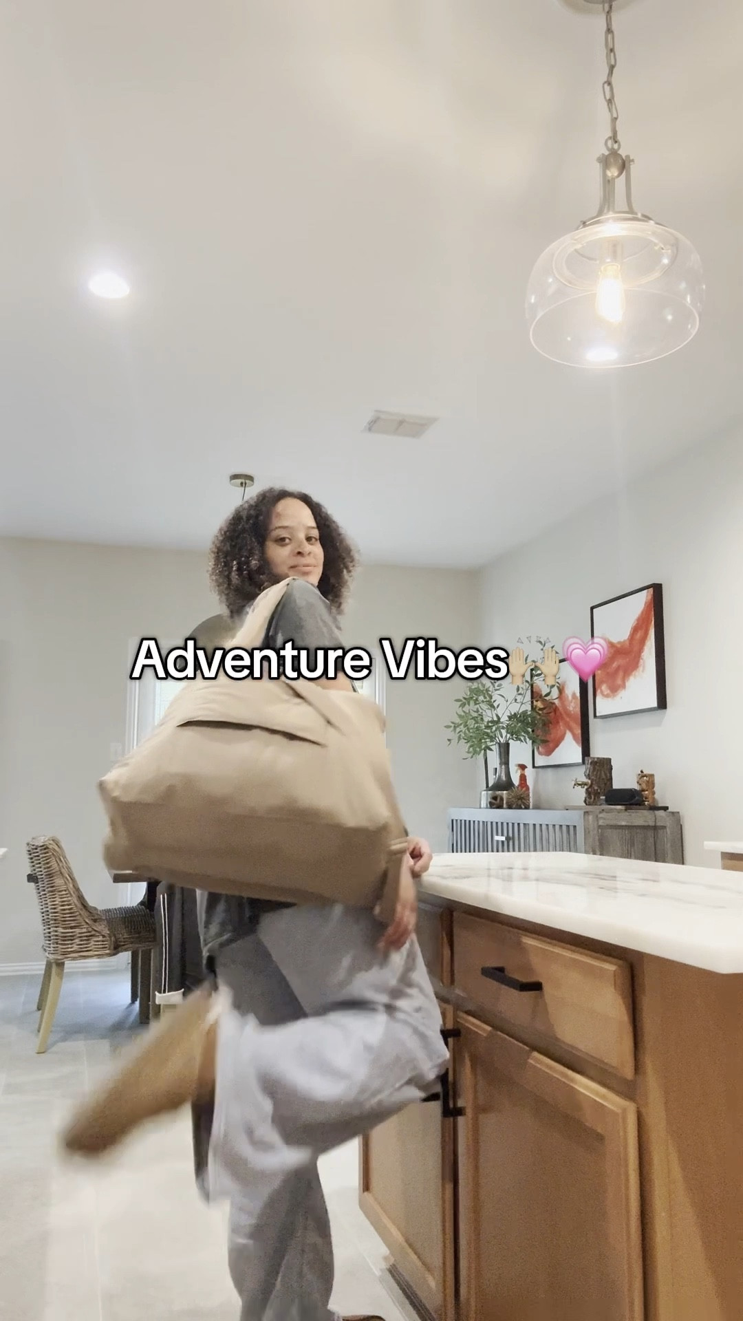 I love a comfy travel fit🙌🏽 Jeans so good they feel better than leggings💗💗 10/10 recommend!  #americaneagle #jeans #travelfit #travelbag #simplymadisynn 

#LTKFindsUnder100 #LTKSaleAlert #LTKTravel