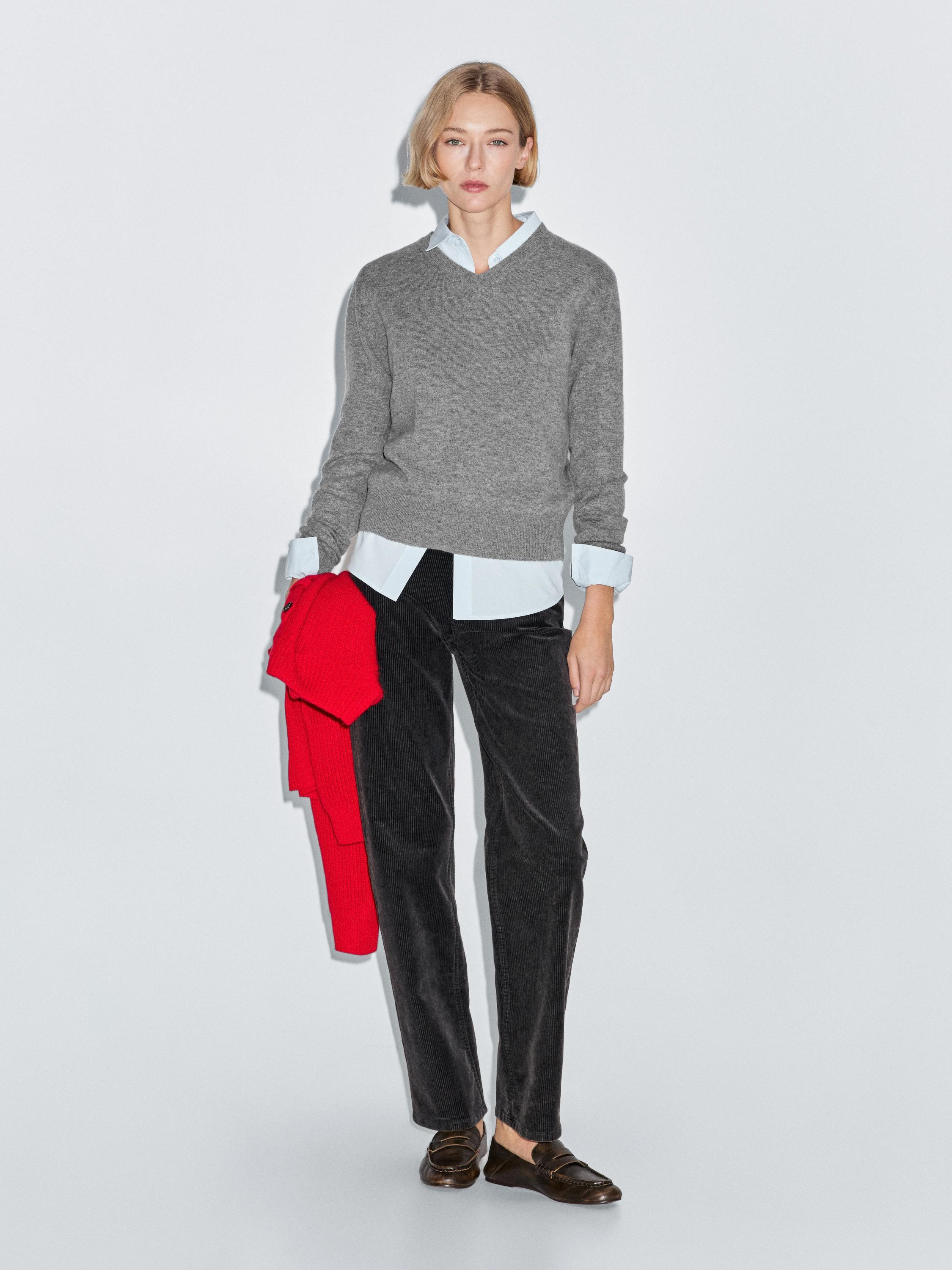 Wool blend knit V-neck sweater | Massimo Dutti UK