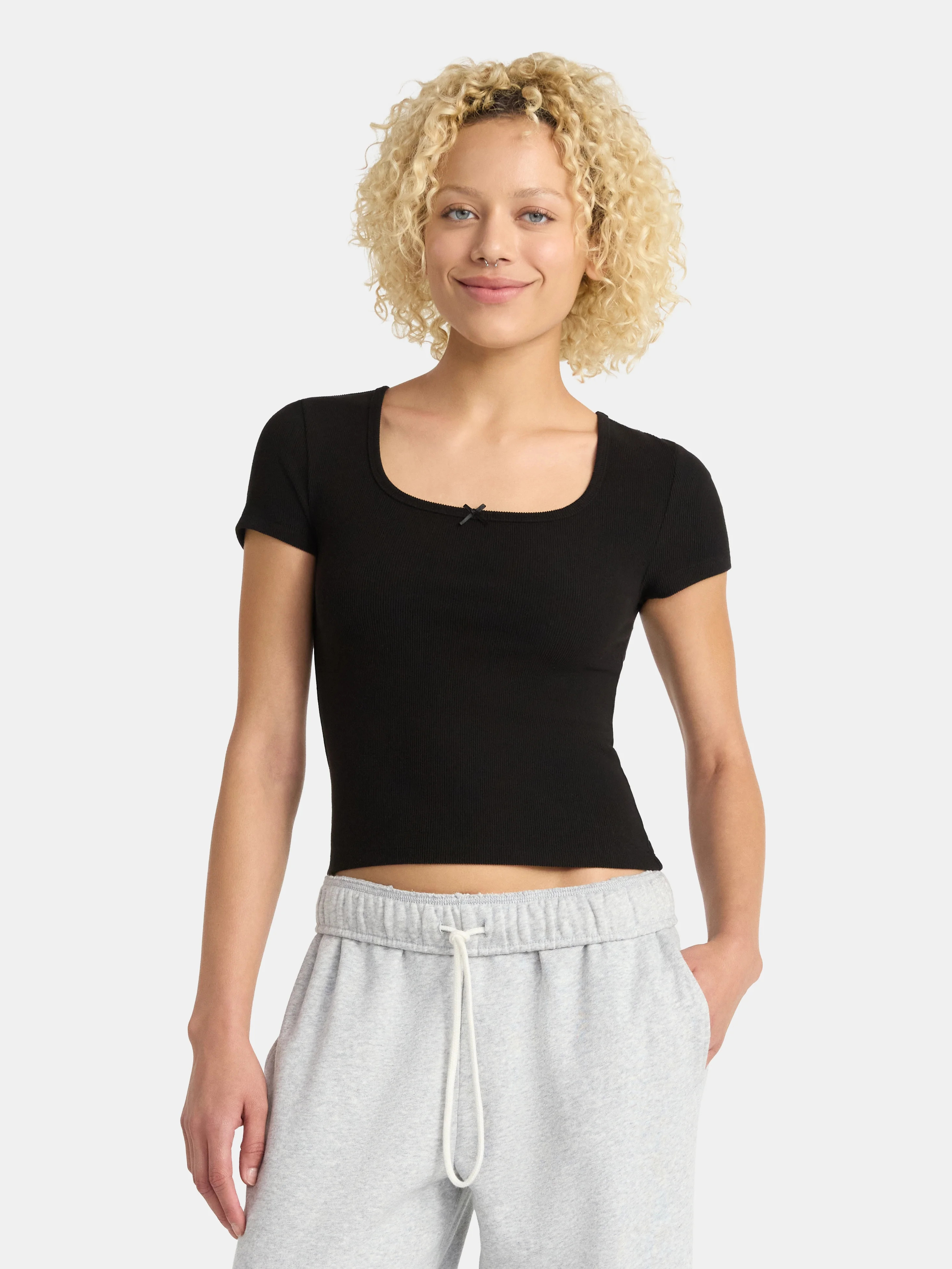 No Boundaries Square Neck Tee with Satin Bow, Women's | Walmart (US)