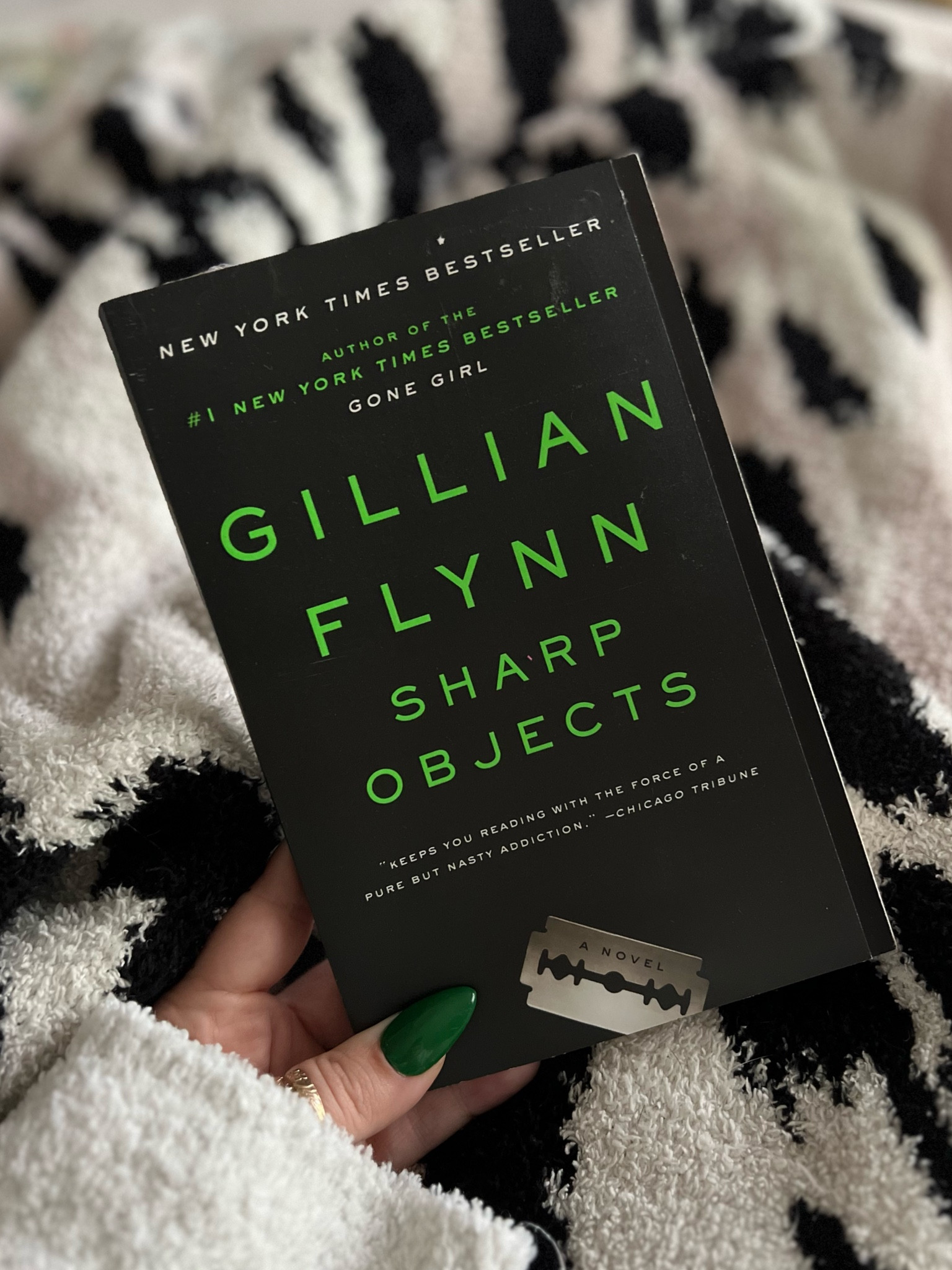 Currently reading 📖 

#LTKhome #LTKfindsunder50 #LTKGiftGuide