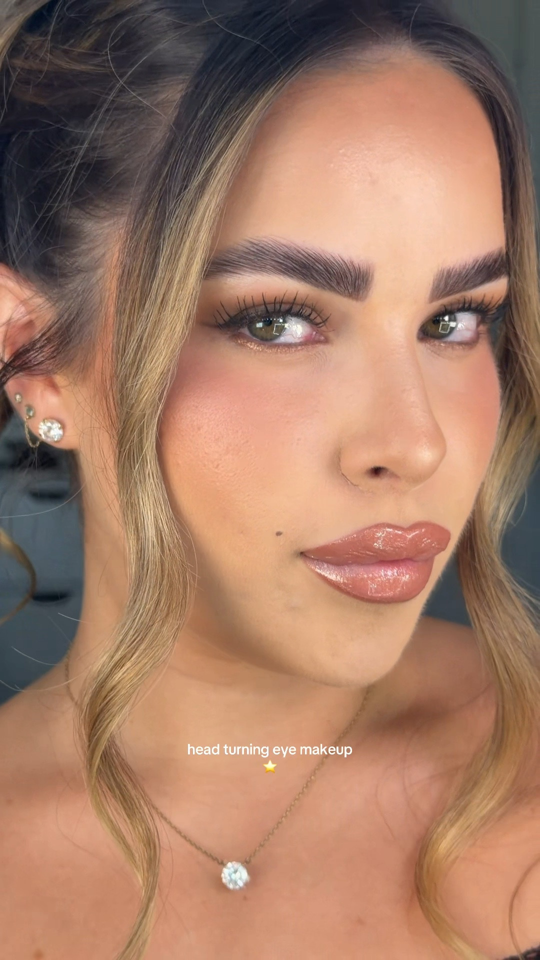 obsessed with how this turned out ⭐️ wearing @Makeup By Mario cream eyeshadow in shade chestnut, @Fenty Beauty eyeliner in shade in big truffle, @Anastasia Beverly Hills glidr cream eyeshadow in shade brandy flame, @Persona Cosmetics eye paint in shade oro, and @Lancôme curl goddess mascara #eyemakeuptutorial #makeuptutorial #greeneyes #eyeshadowtutorial #eyemakeuplook