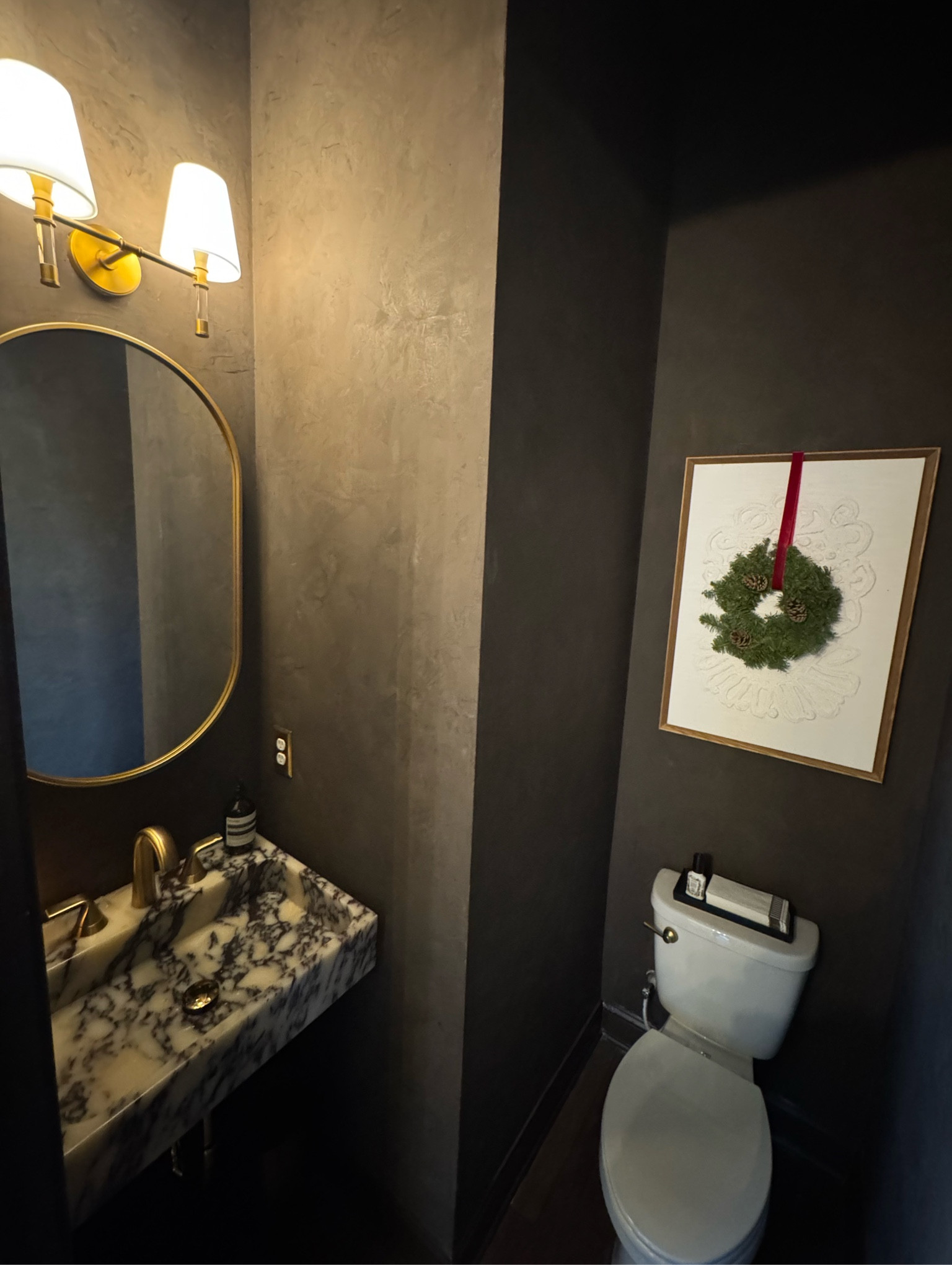 Powder Room Renovation ✨

#LTKFindsUnder50 #LTKHome #LTKFindsUnder100