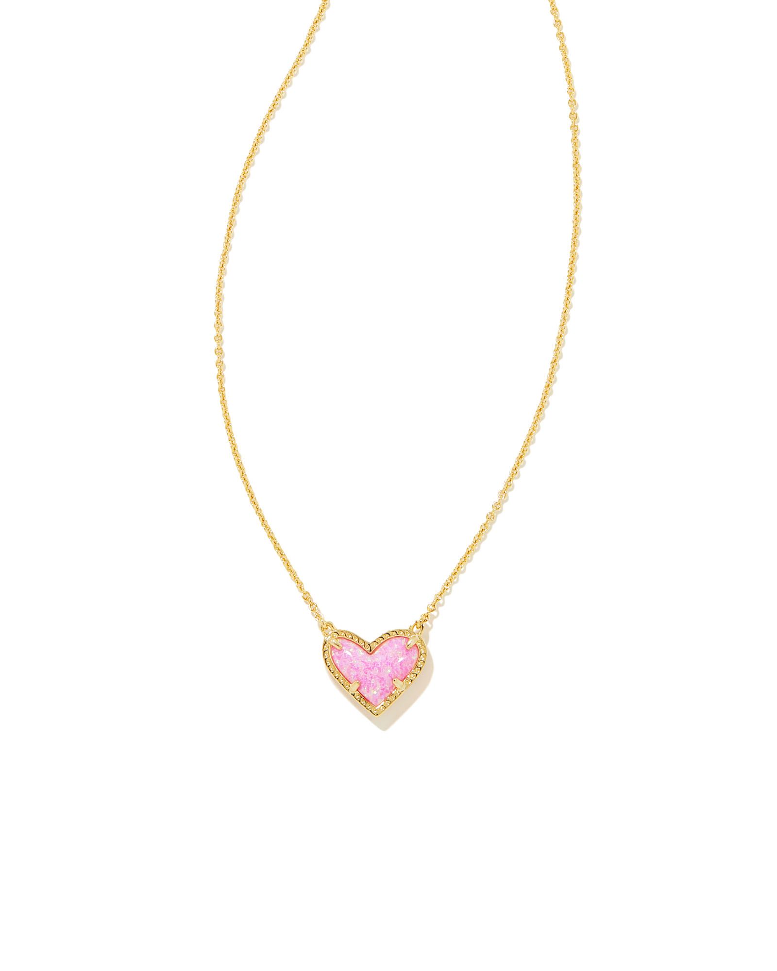 Ari Heart Gold Pendant Necklace in Bubblegum Pink Kyocera Opal | Kendra Scott | Kendra Scott