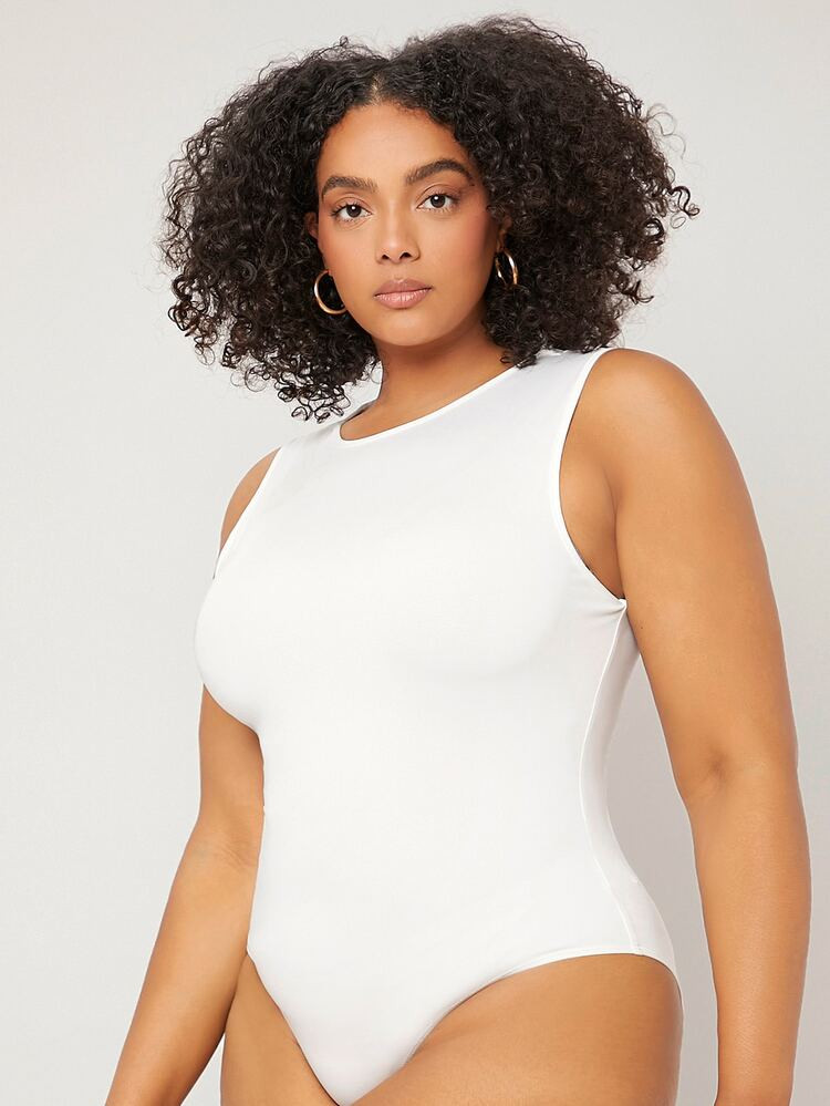 SHEIN BASICS Plus Solid Slim Fit Bodysuit | SHEIN