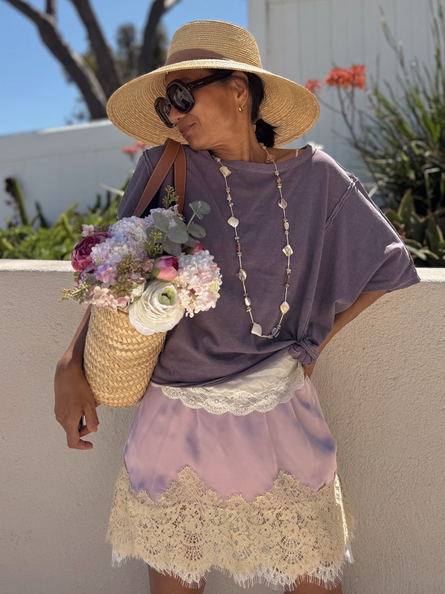 I’m 5’2” and weigh 98 lbs. My go-to sizes are XS, 00, or 24 for clothes, and I usually rock a 5.5 to 6 in shoes.
#free people #springoutfit

#LTKootd