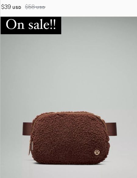 Lululemon Everywhere fleece belt bag!! On sale! 


#LTKHolidaySale #LTKGiftGuide #LTKitbag