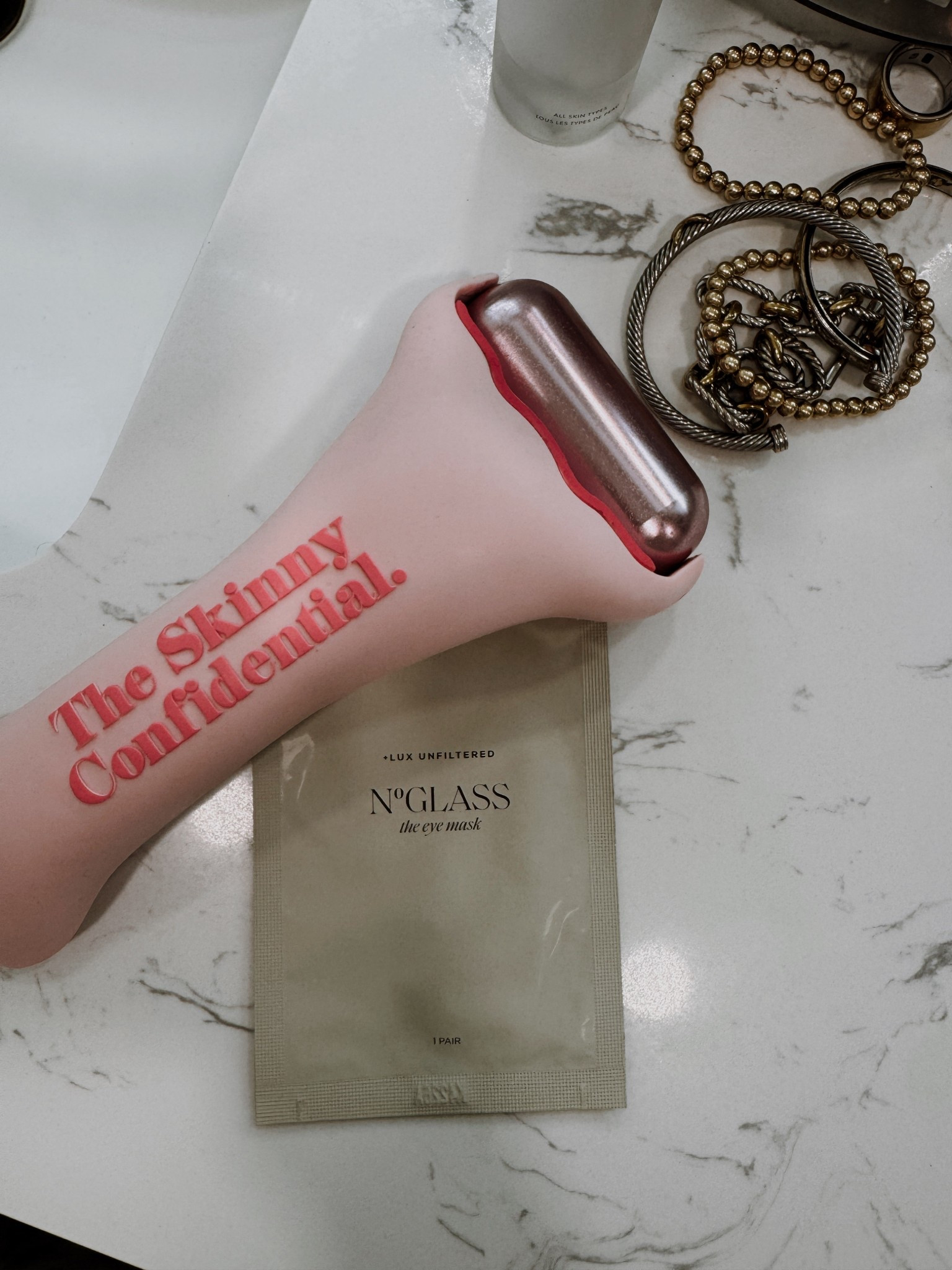 Having a little self care morning! 
🧖‍♀️🫧🧴