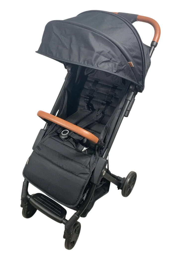 Zoe The Traveler Stroller, 2024, Black | GoodBuy Gear