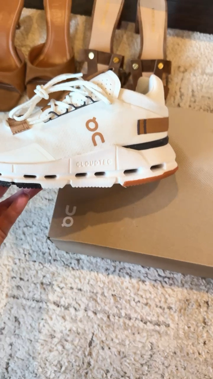 ON Running
Sneakers 

#LTKfitnessgoals #LTKSeasonal #LTKActive