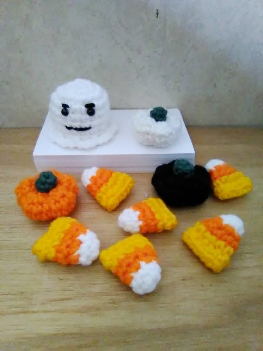Choose your own crochet Halloween ghosts, pumpkins or candy corn, bowl fillers, Halloween decor, ... | Etsy (US)