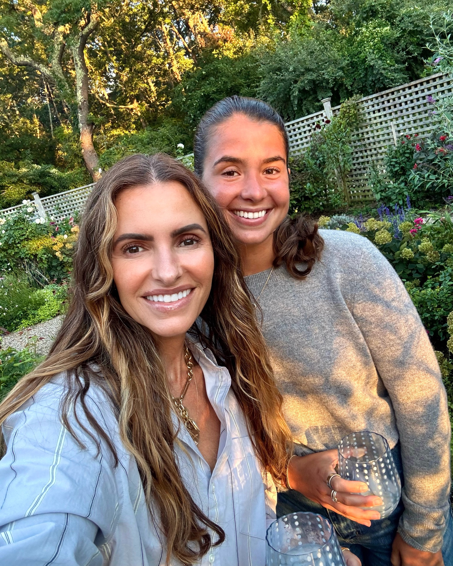off to our friends gorgeous home in majors cove for yummy burgers, hotdogs & drinks + the most stunning sunset for aud’s last night w us🌅 

shop both our looks below!

#LTKTravel #LTKWorkwear #LTKSaleAlert