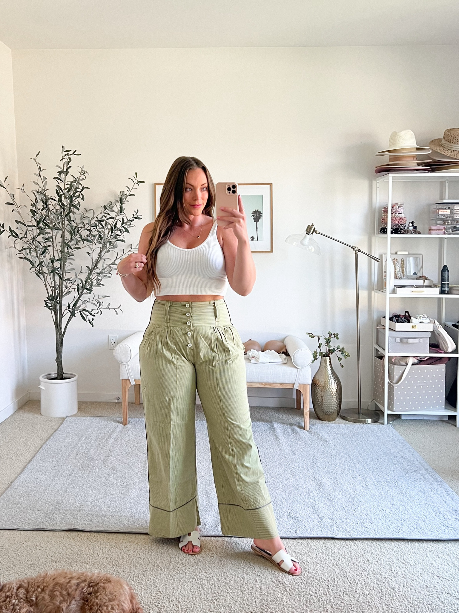 Love a good pair of pants, wearing a size medium need a large in pants 



#LTKSeasonal #LTKmidsize #LTKfindsunder100