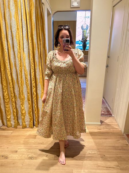 The spring dress of my dreams from Doen. I’m wearing the XL