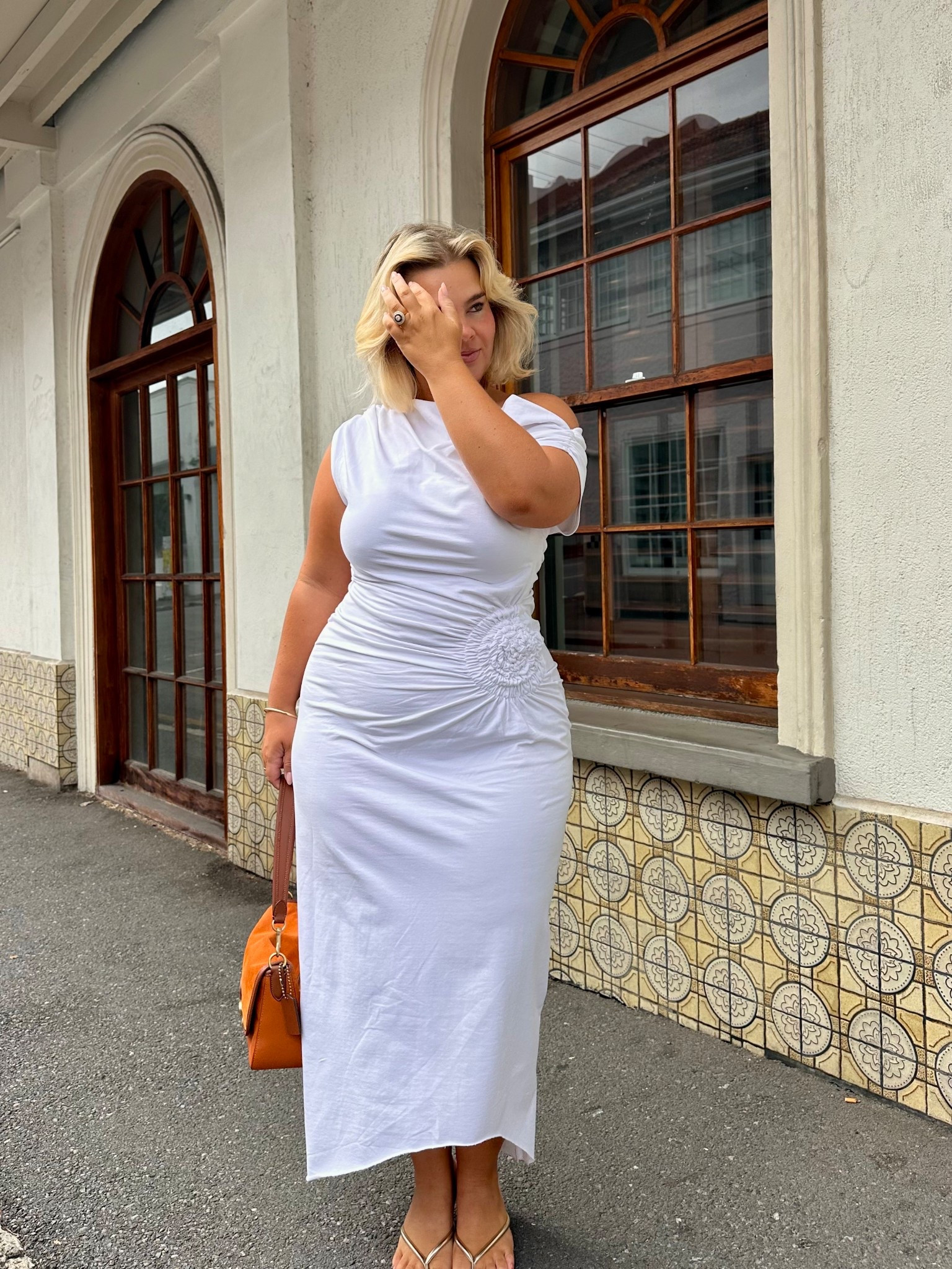 The dress is everything! The way it cinches at the waist is perfection! 
Wearing a size XL from SNDYS x 