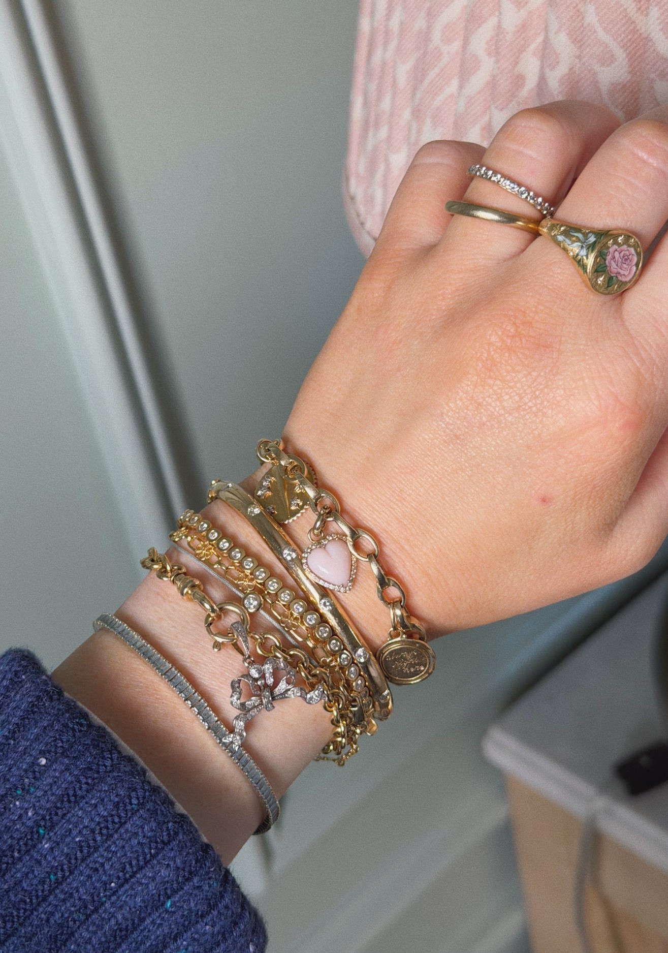 90% of my jewelry is secondhand, but I linked exact or similar. My Jet Set infinity link charm bracelet  is currently 30% off!!

#LTKSaleAlert #LTKGiftGuide #LTKootd