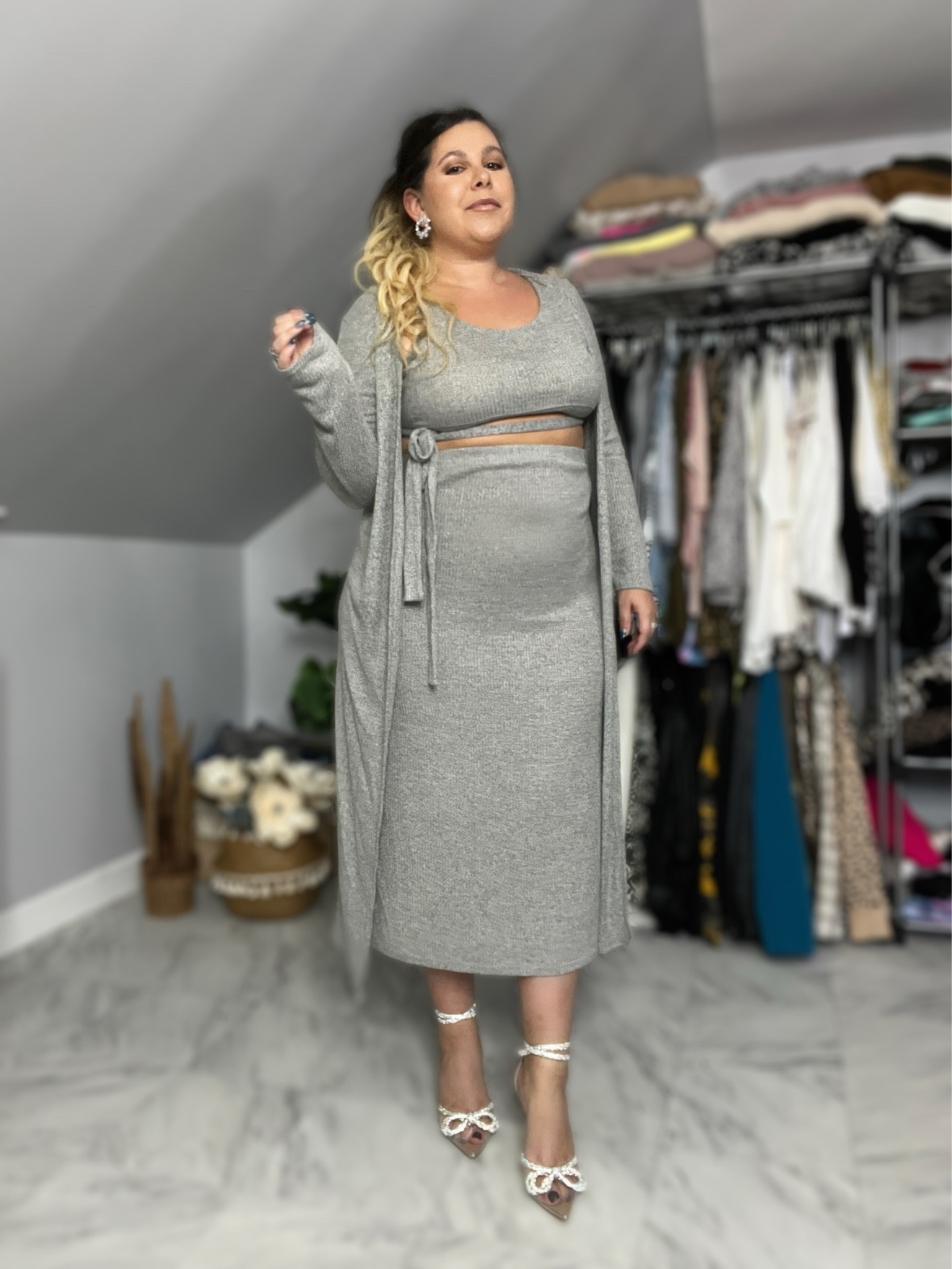 This 3 piece set is perfect for the holidays & you can mix & match all the pieces! Use code PRINCESSDEB25 to save $$ on it🙌🏽 comes in maternity as well!!

#LTKbump #LTKsalealert #LTKHoliday