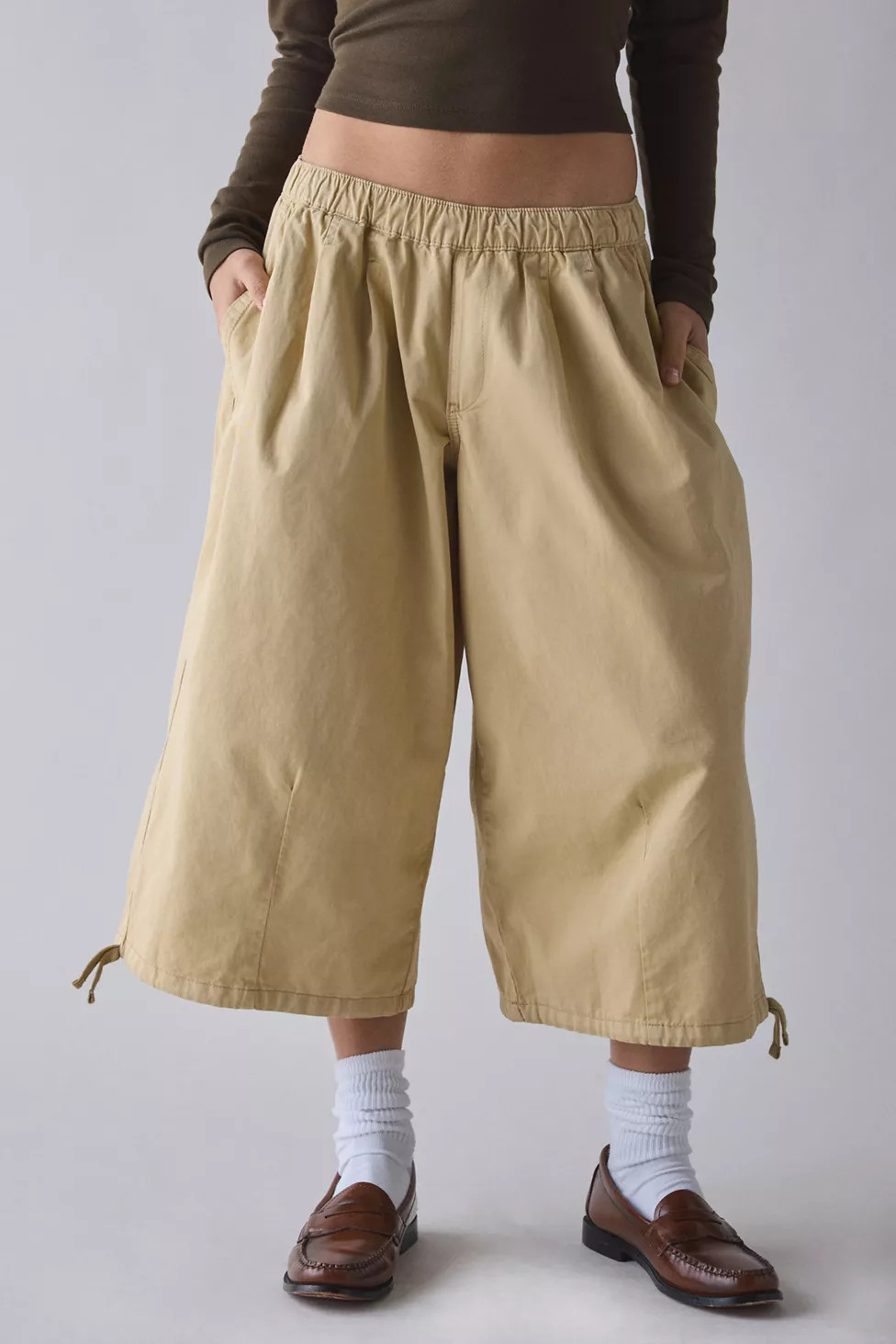 BDG Bobbi Cropped Baggy Pull-On Pant | Urban Outfitters (US and RoW)