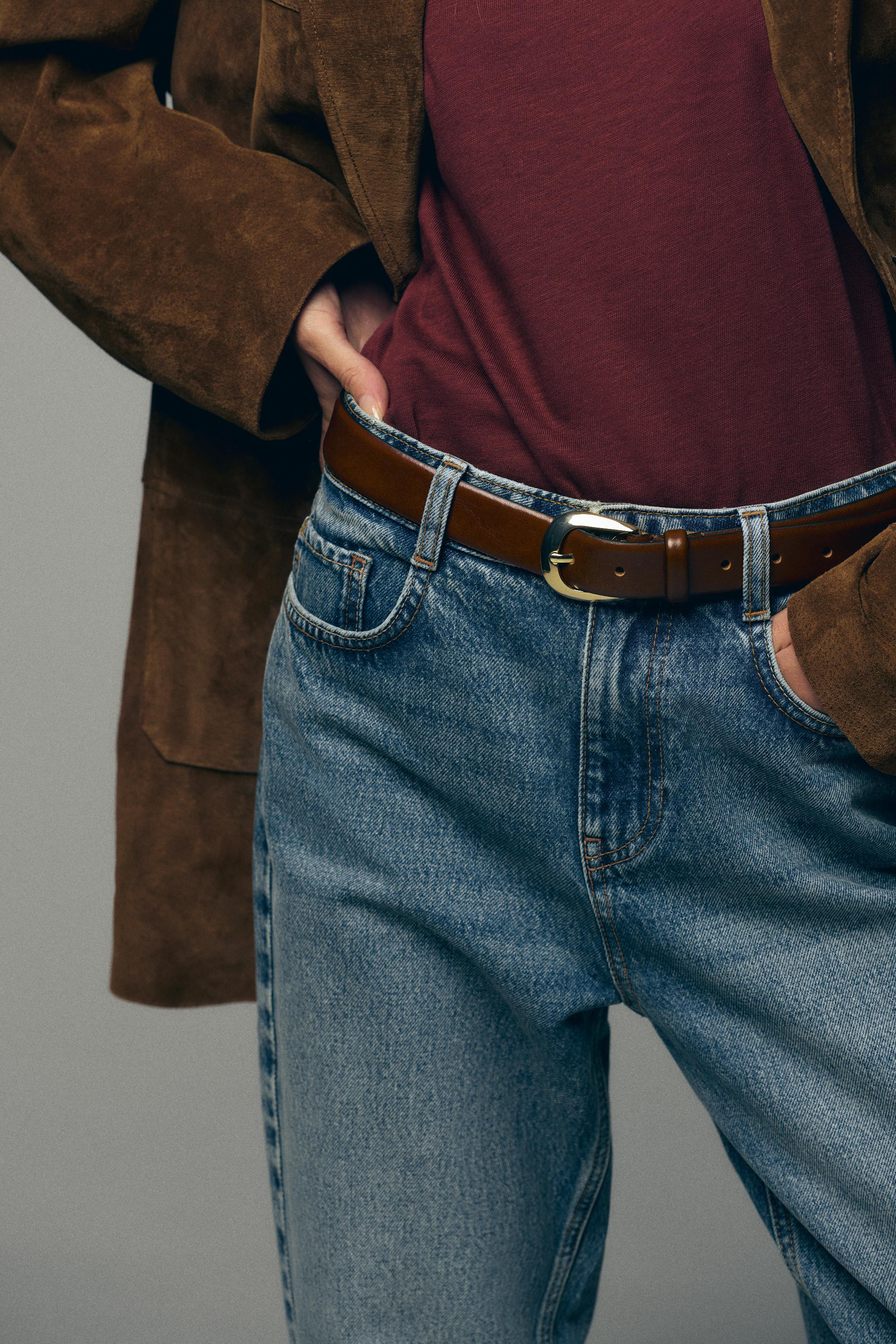 OVAL BUCKLE LEATHER BELT | Zara US