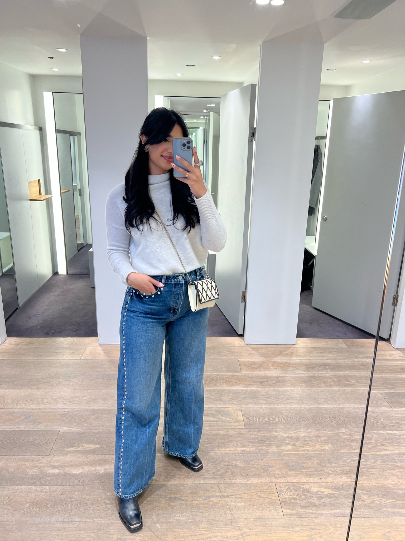 The cutest jeans! 

#LTKstyletip #LTKMostLoved #LTKSeasonal
