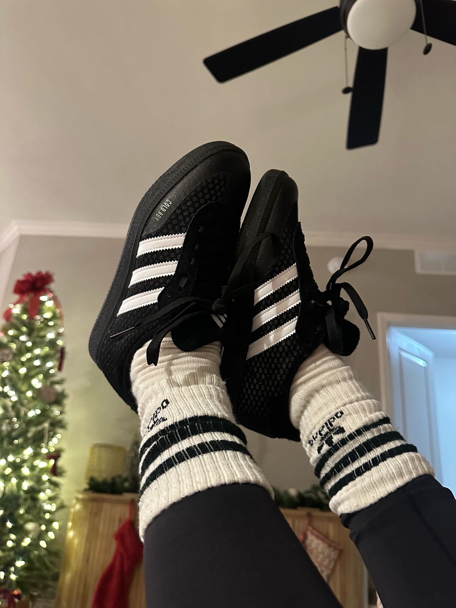 true to size! wearing a size women’s 6/mens 5#LTKHoliday 

#LTKSeasonal #LTKGiftGuide