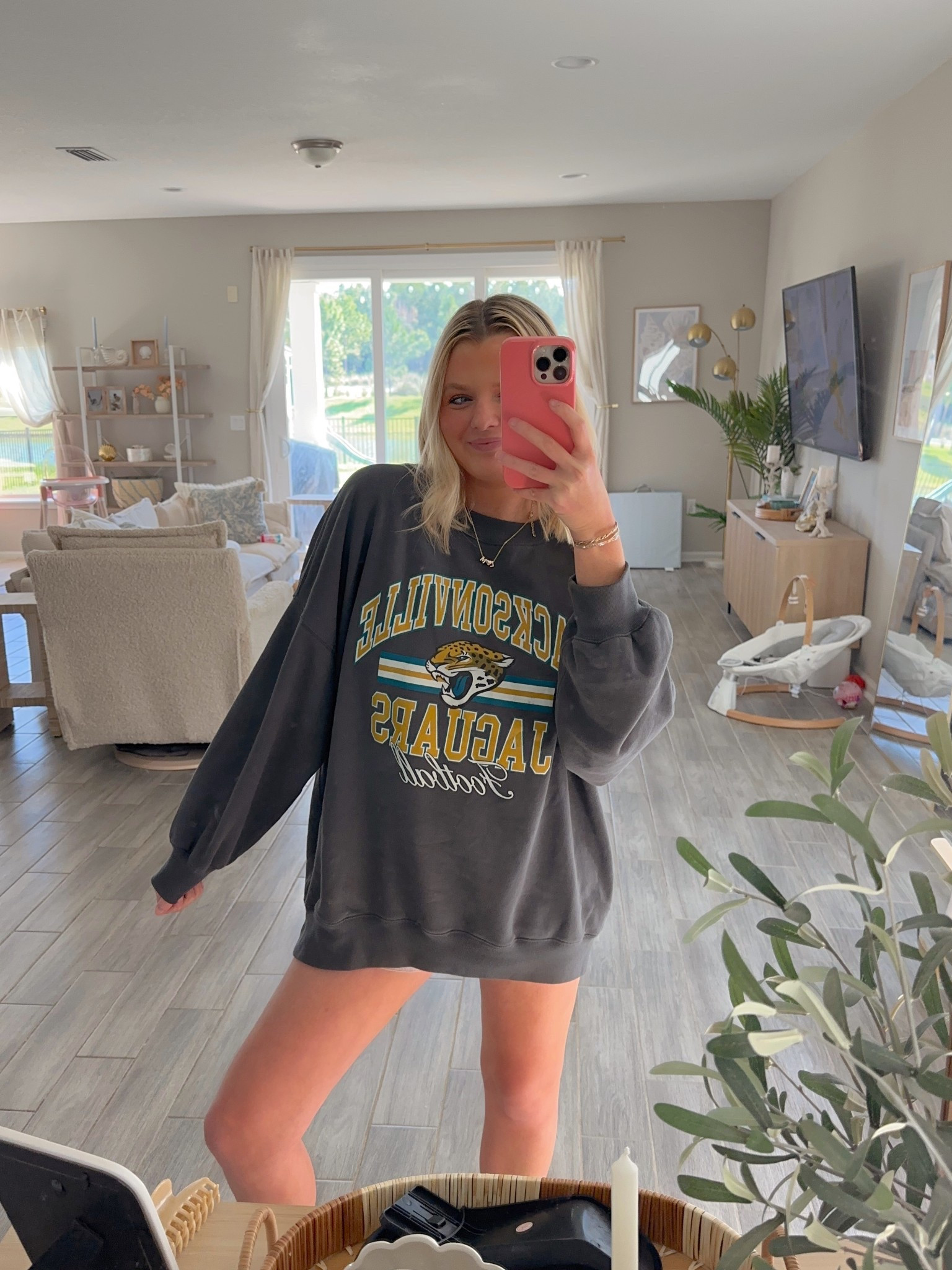 Abercrombie NFL line🏈🤍

#LTKFindsUnder100 #LTKStyleTip #LTKSeasonal