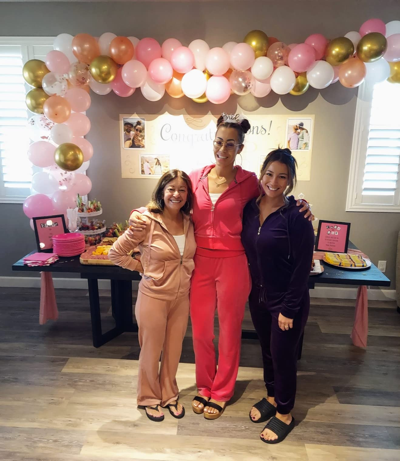 MessBebe Womens Velour Tracksuits Set Long Sleeve Sweatsuits 2 Piece Sports Outfit Zip Hoodie Swe... | Amazon (US)