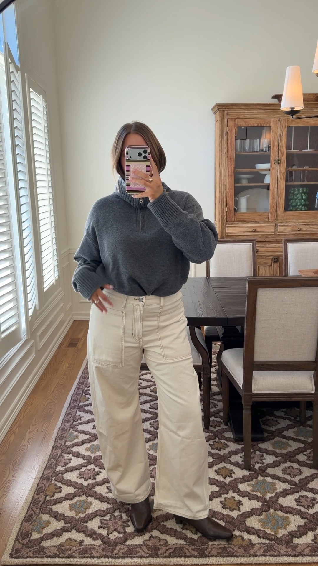 loving this cashmere sweater from jcrew it’s lightweight but warm, versatile and can be worn with the collar up or zipped down. Gorgeous and soft. Loving the tiny sweater also I wear size large and it actually has a nice slouchy fit. Jeans true to size, high rise slight barrel leg!
@jcrew #ad #injcrew