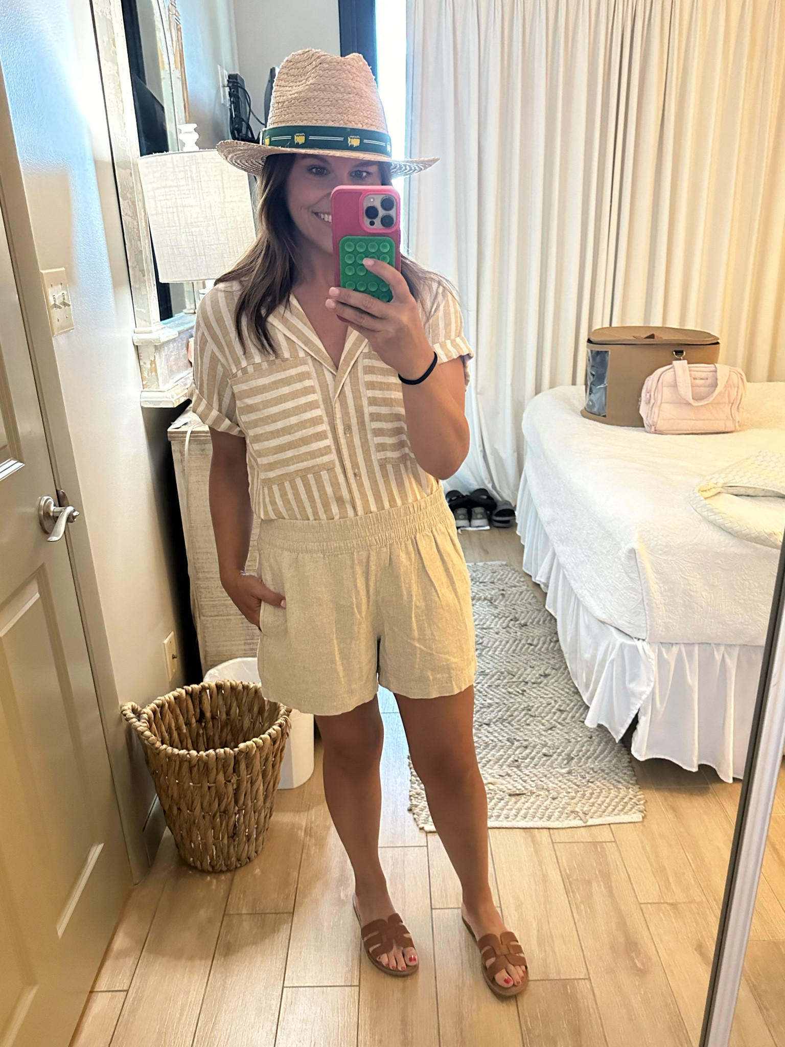 Casual Beach Look

Everything fits TTS



#LTKStyleTip #LTKSeasonal #LTKTravel